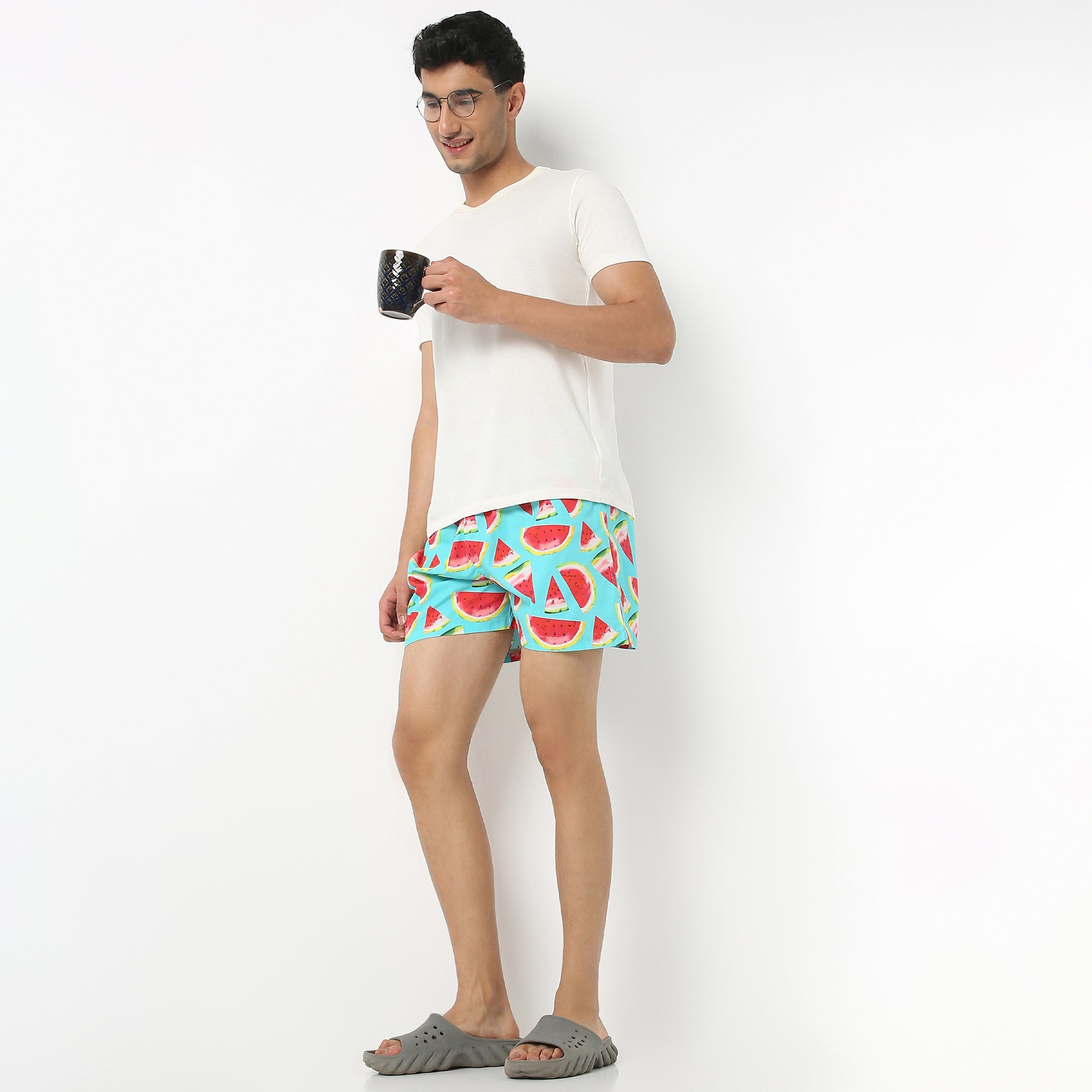 Regular Fit Printed Above Knee Mid Rise Shorts