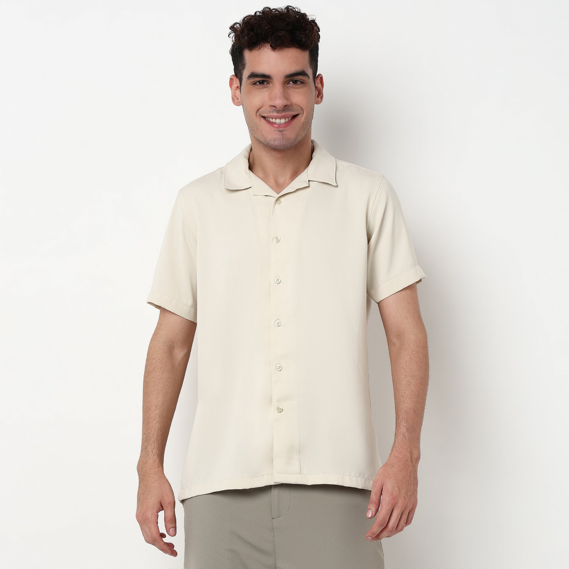 Buy Men Regular Fit Solid Half Sleeve Shirt  - Style Union