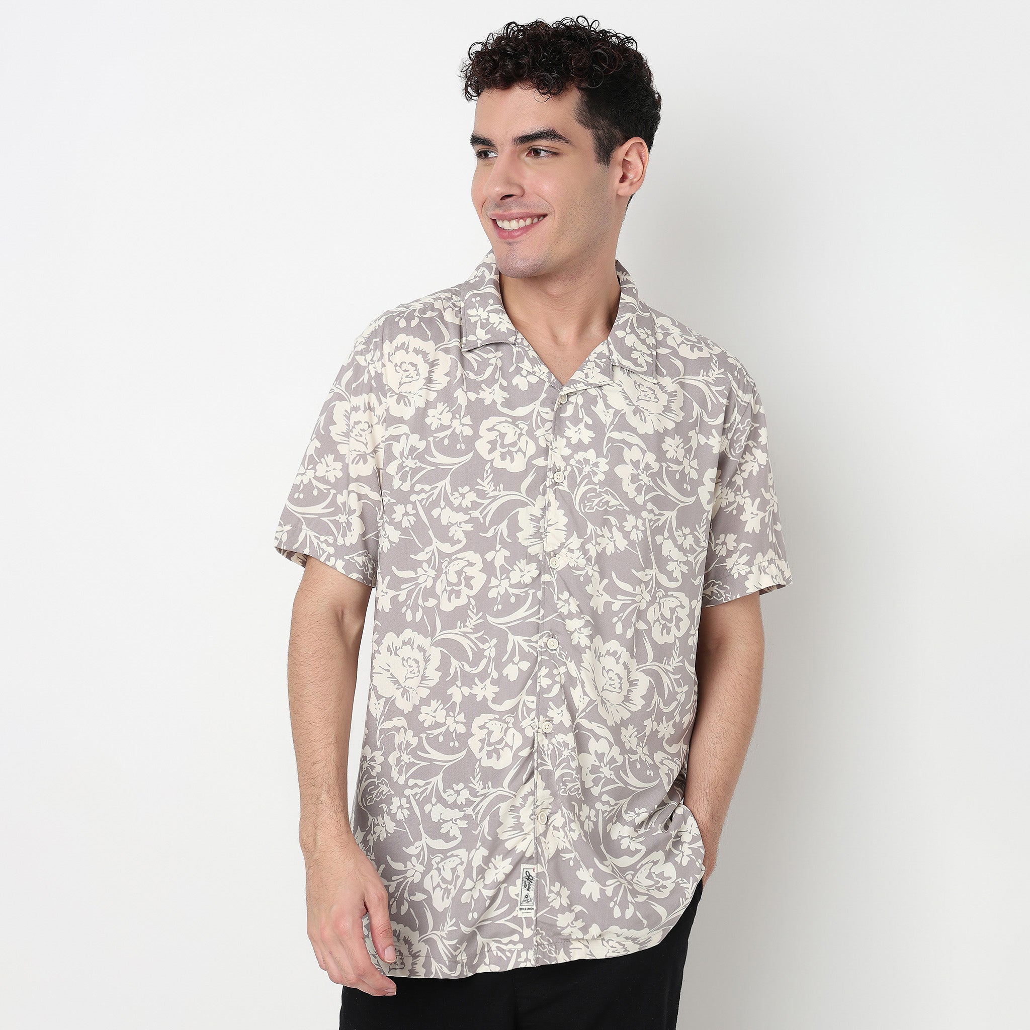 Buy Men Regular Fit Printed Half Sleeve Shirt - Style Union
