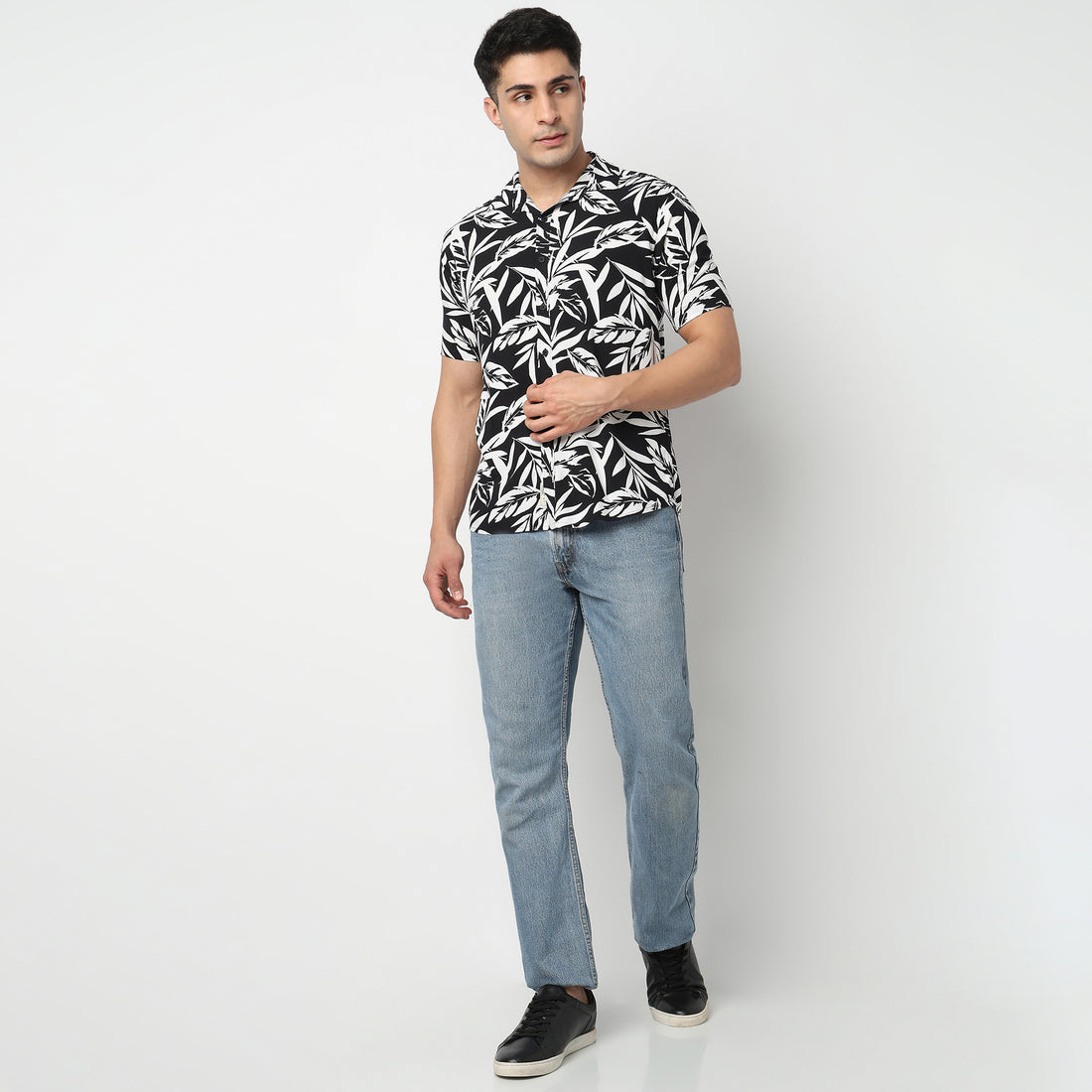 Floral Half Sleeve Retreat Shirt 