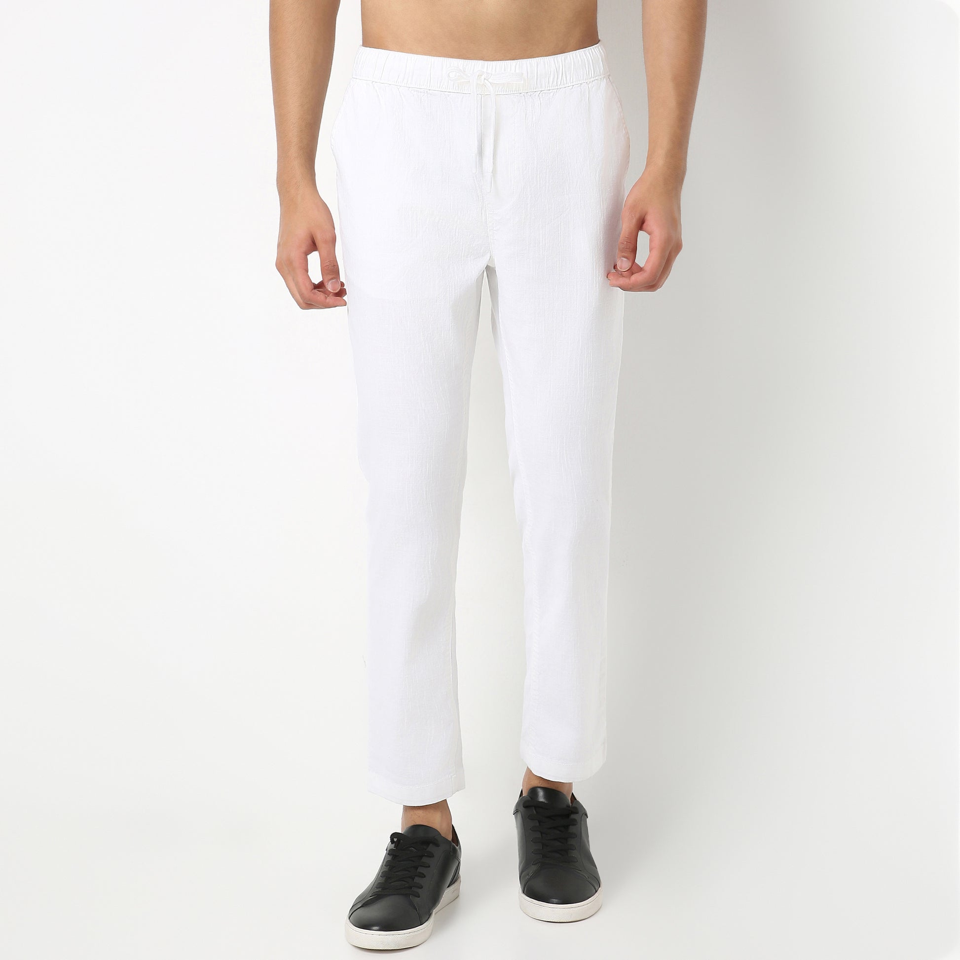 Regular Fit Solid Ankle Length Mid Rise Pants