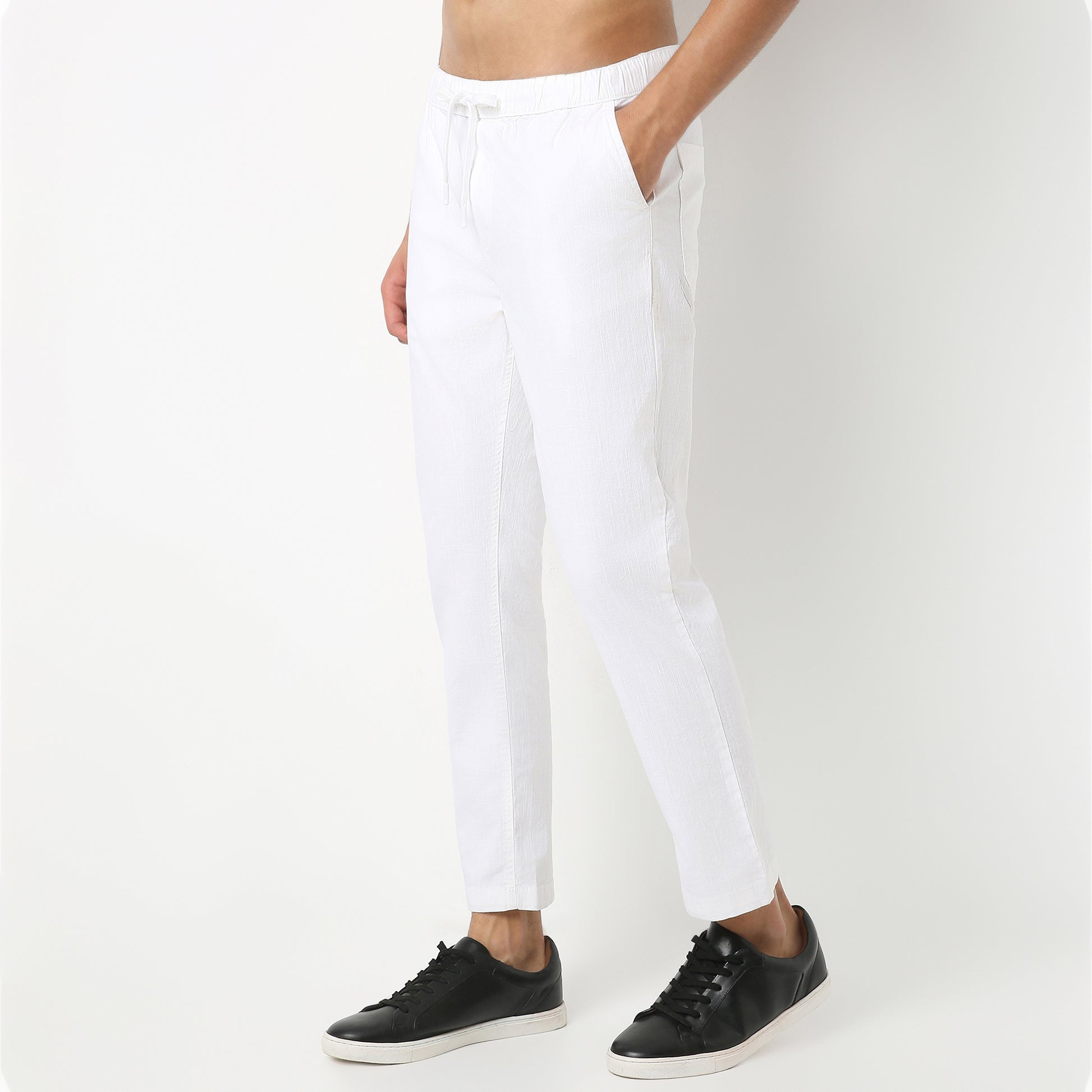 Regular Fit Solid Ankle Length Mid Rise Pants