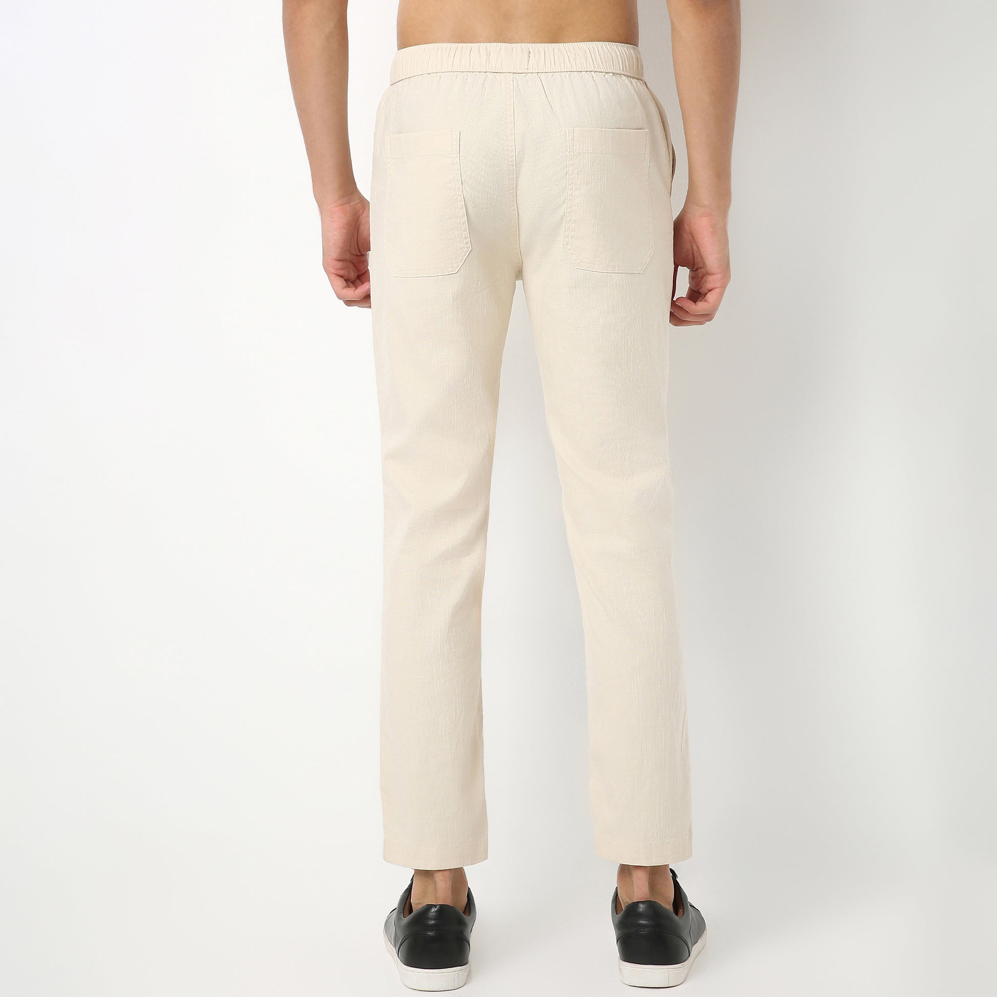 Regular Fit Solid Ankle Length Mid Rise Pants