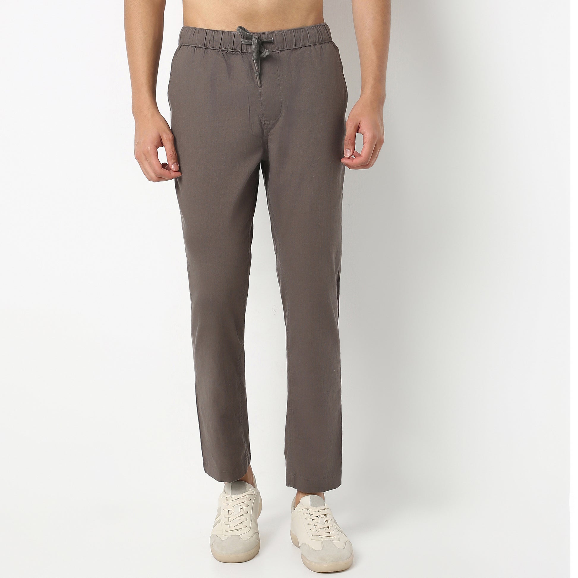 Regular Fit Solid Ankle Length Mid Rise Pants