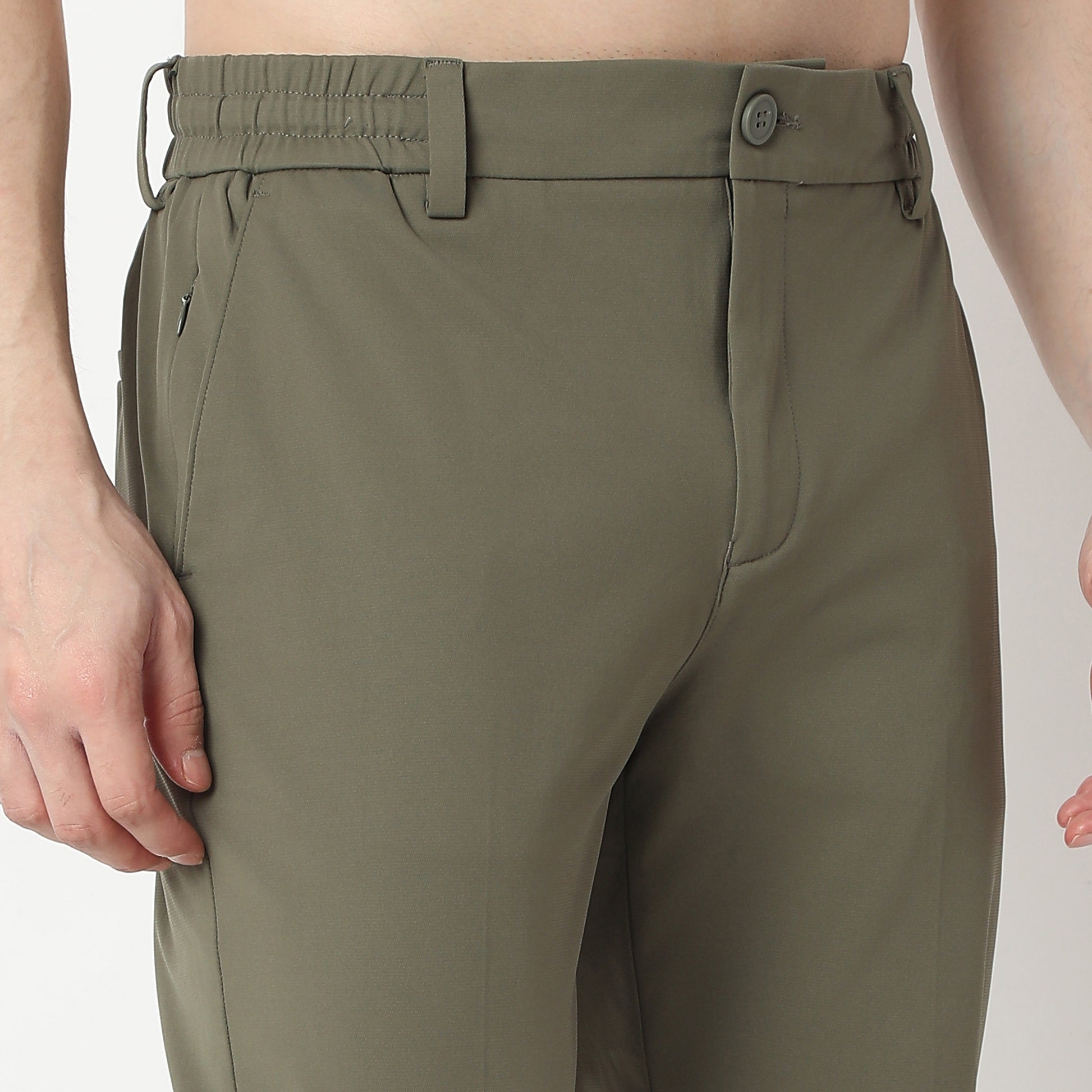 Regular Fit Solid Mid Rise Trousers