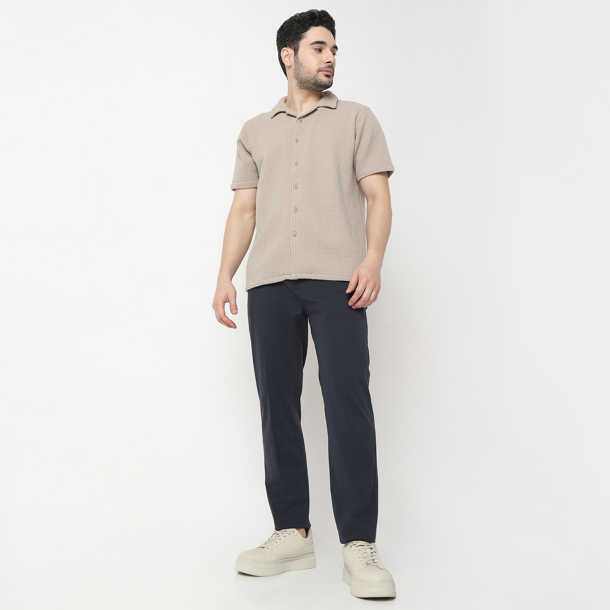 Regular Fit Solid Mid Rise Trousers