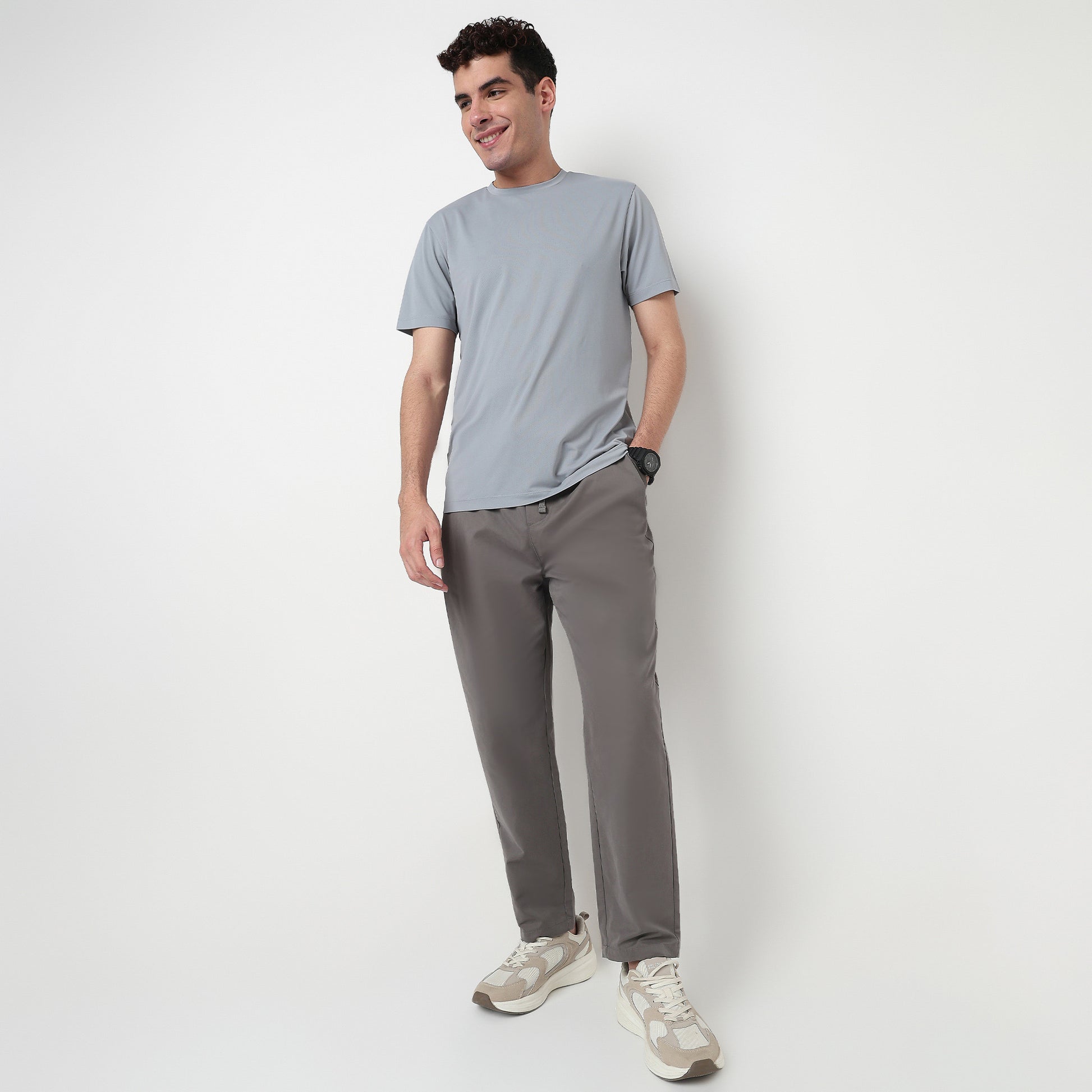 Buy Men Regular Fit Solid Ankle Length Mid Rise Pants  - Style Union