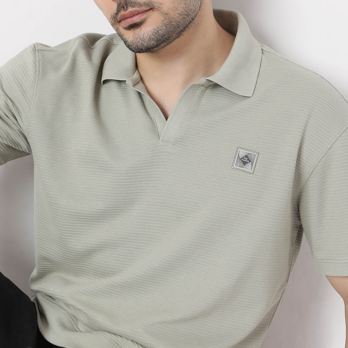 Jacquard Johnny Collar Modern Smart Island Polo T-Shirt