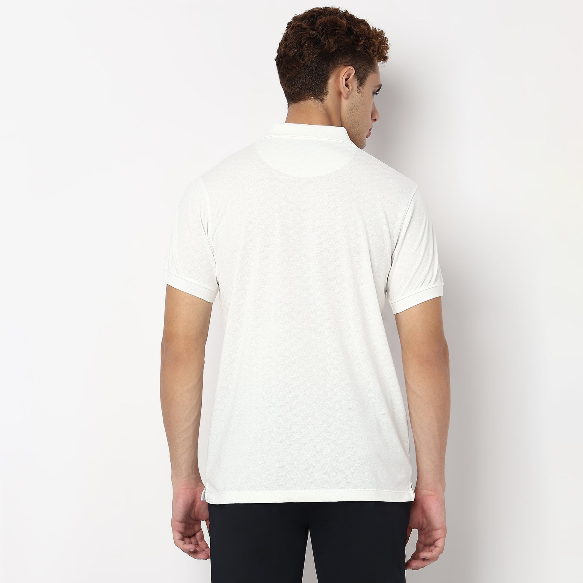 Buy Men Regular Fit Structured Half Sleeve T-Shirt  - Style Union