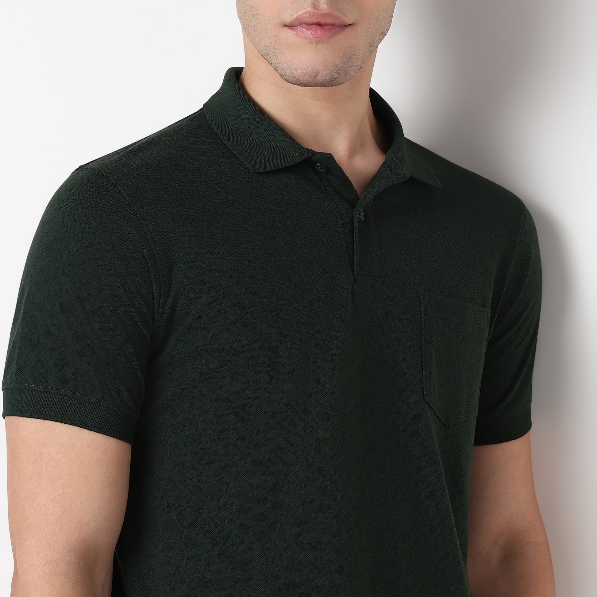 Buy Men Regular Fit Structured Half Sleeve T-Shirt  - Style Union