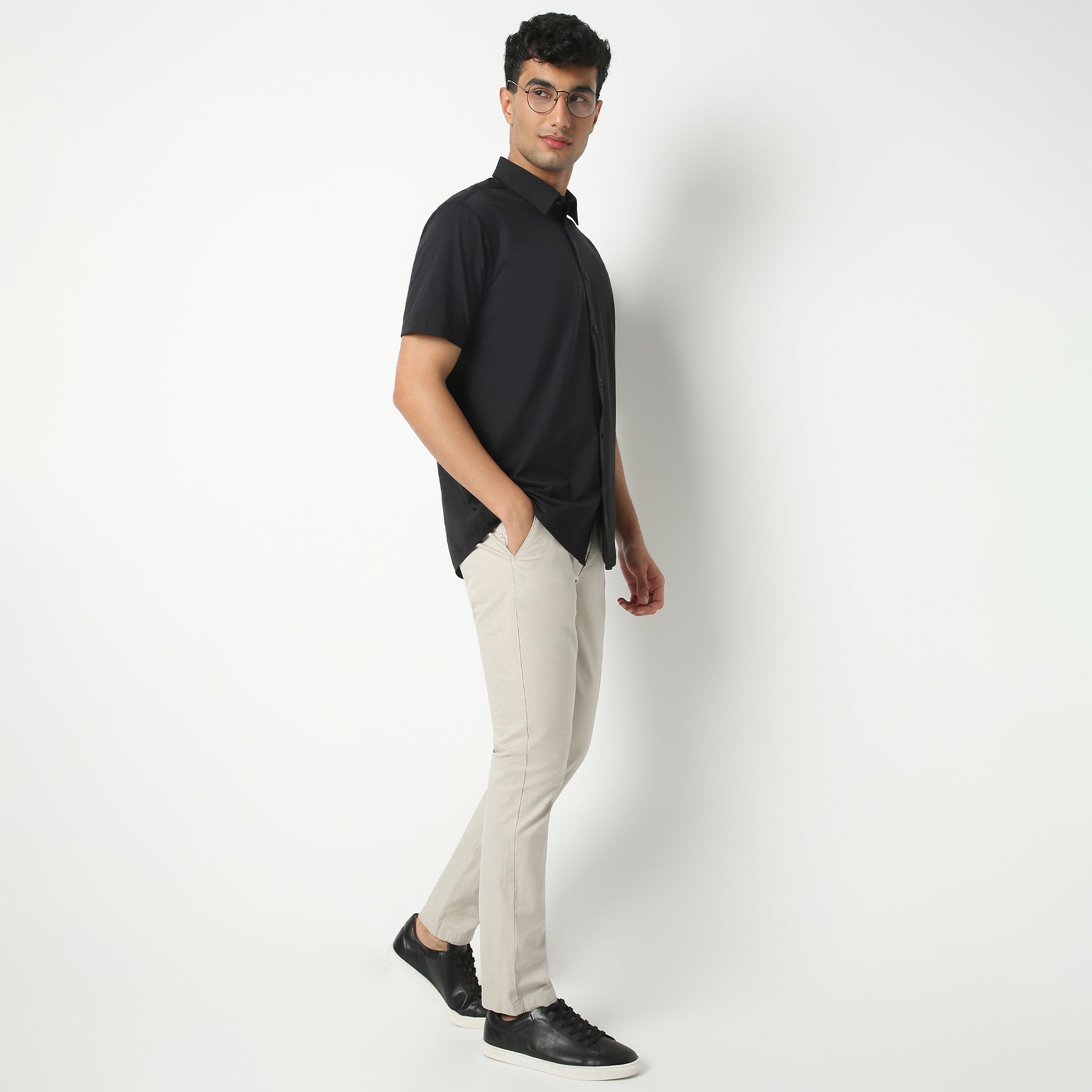 Regular Fit Solid Shirt Collar Regular Length Shirt