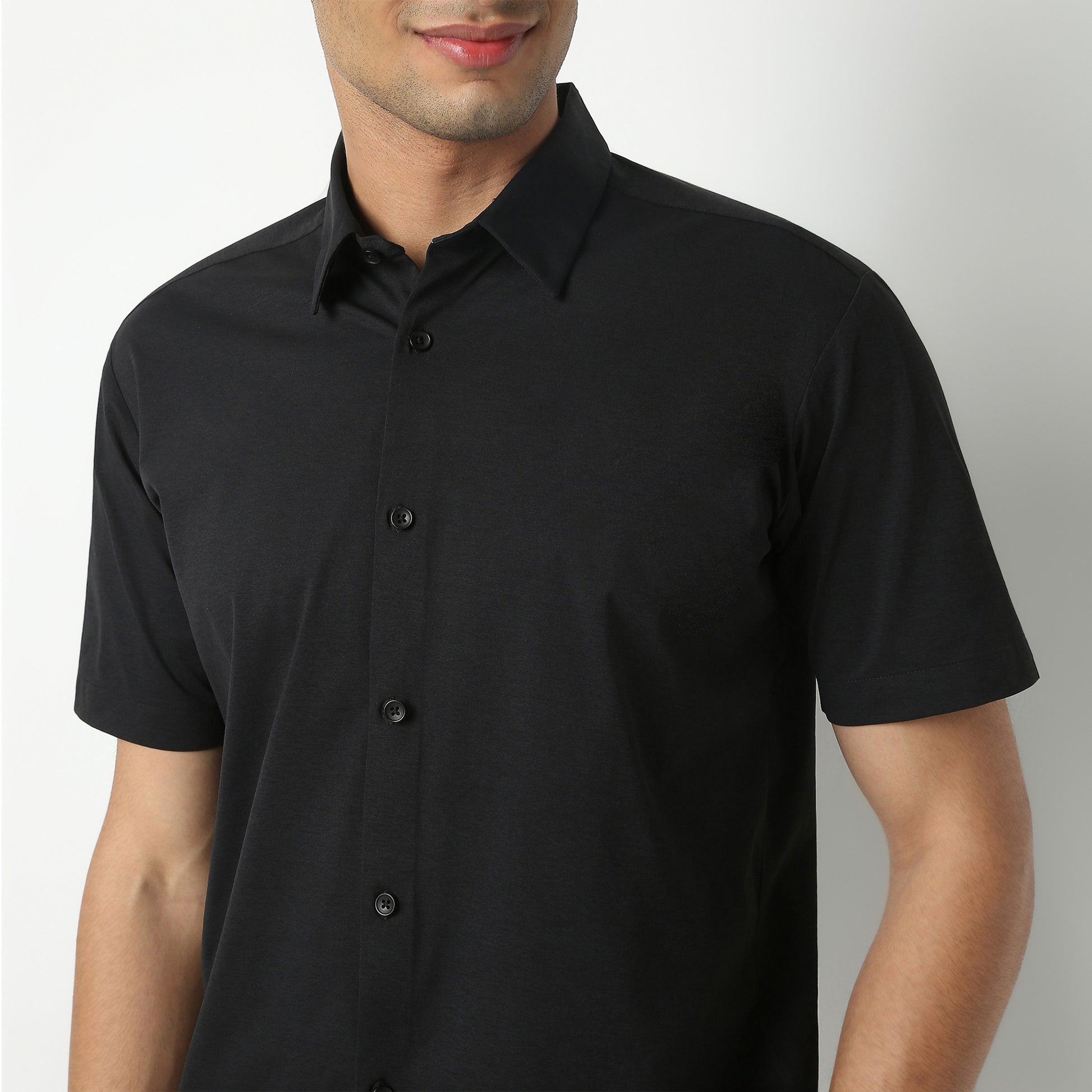 Regular Fit Solid Shirt Collar Regular Length Shirt
