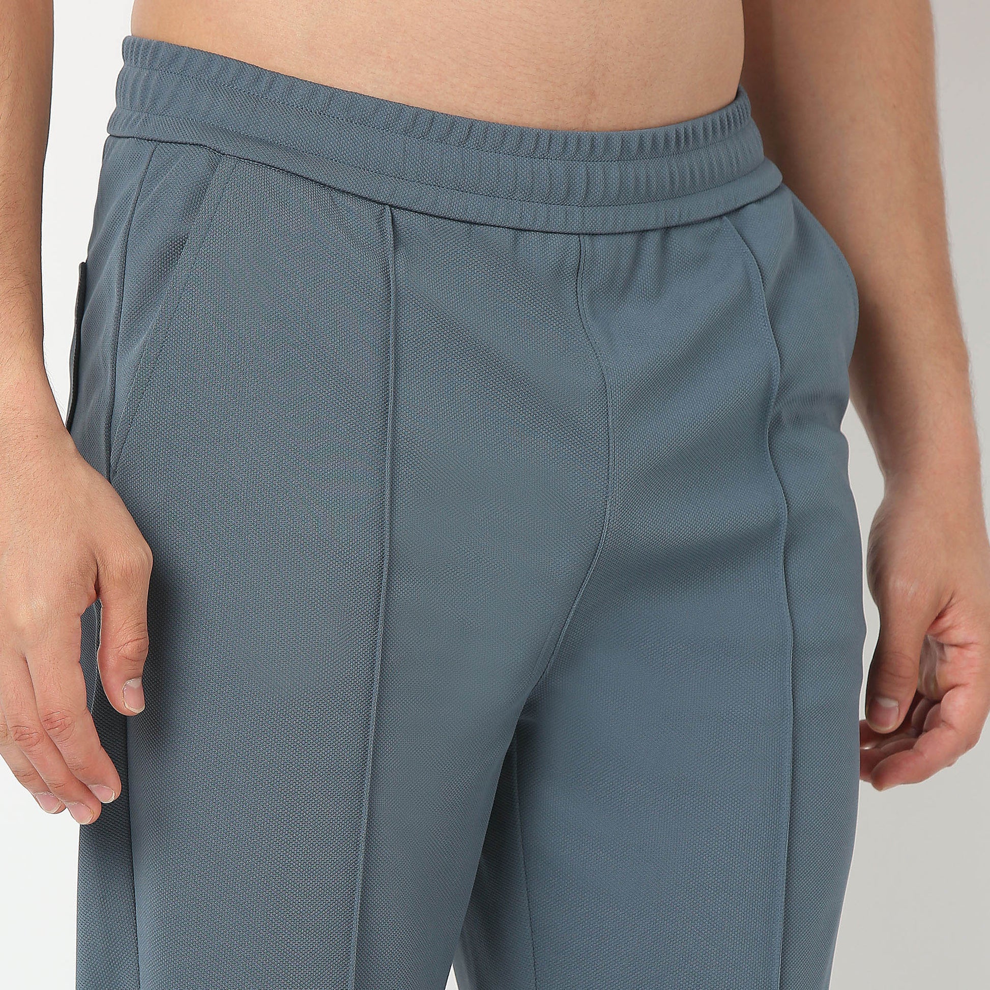 Regular Fit Solid Mid Rise Trousers