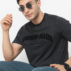 Crew Neck Graphic T-Shirt
