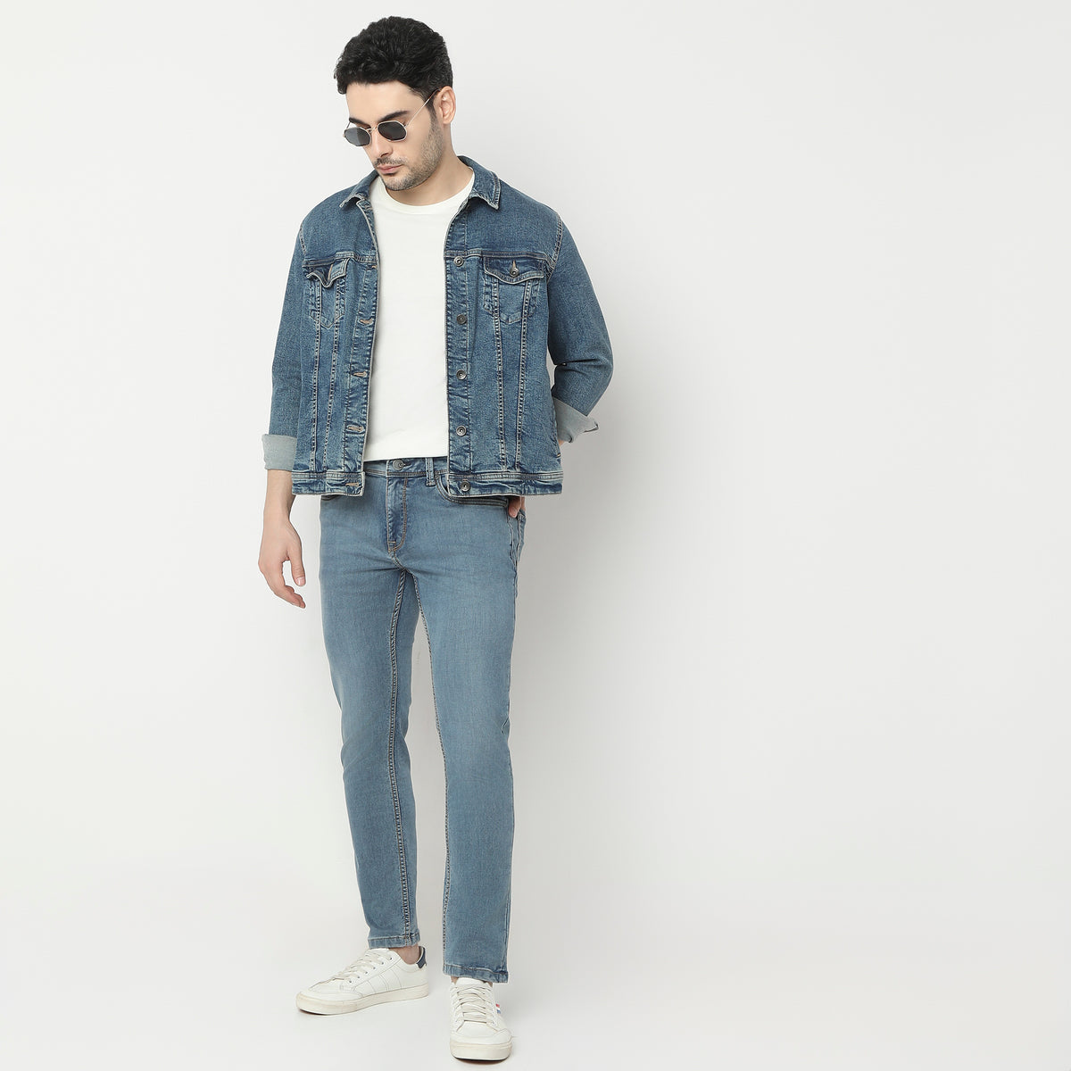 Slim Fit Vintage Look Jeans