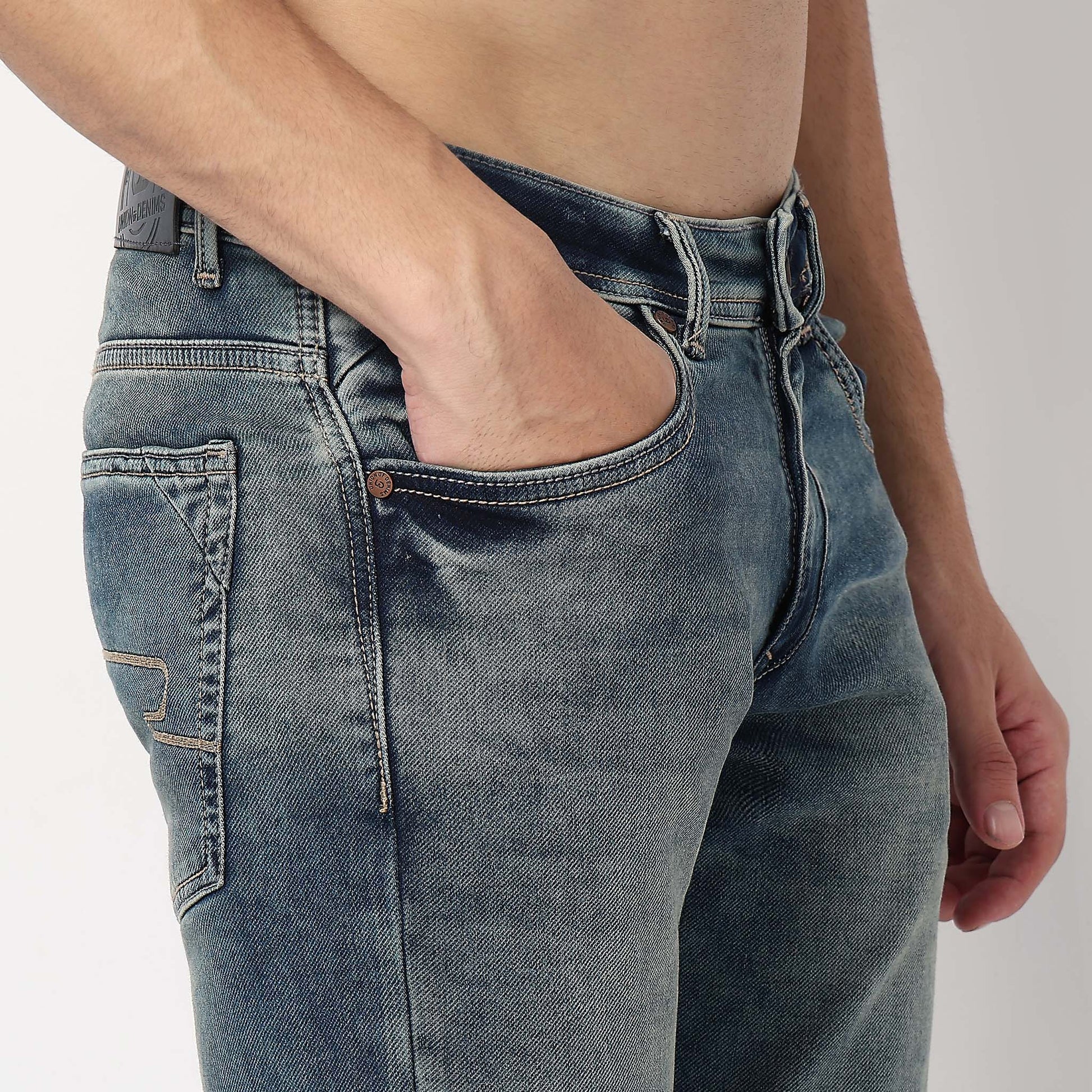 Stone Wash Ankle Length Straight Fit Jeans