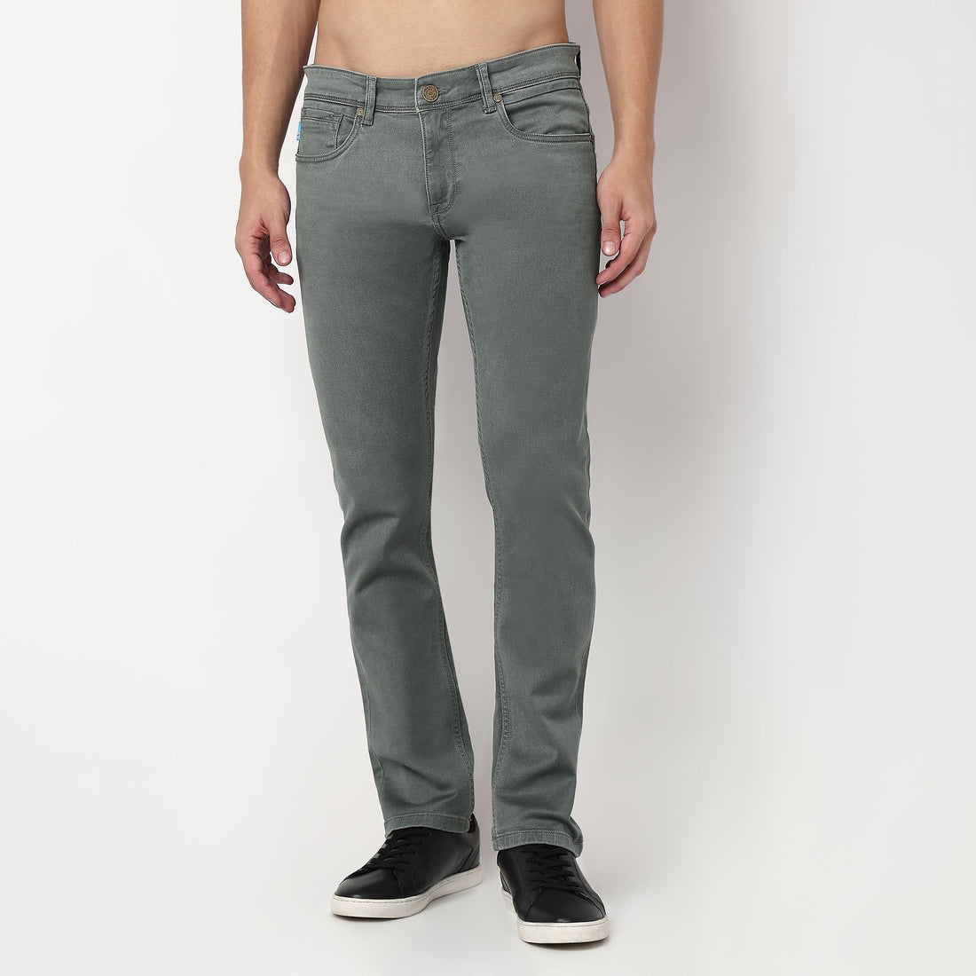 Straight Fit Classic Wash Clean Refined For Smart Casual Style Jeans