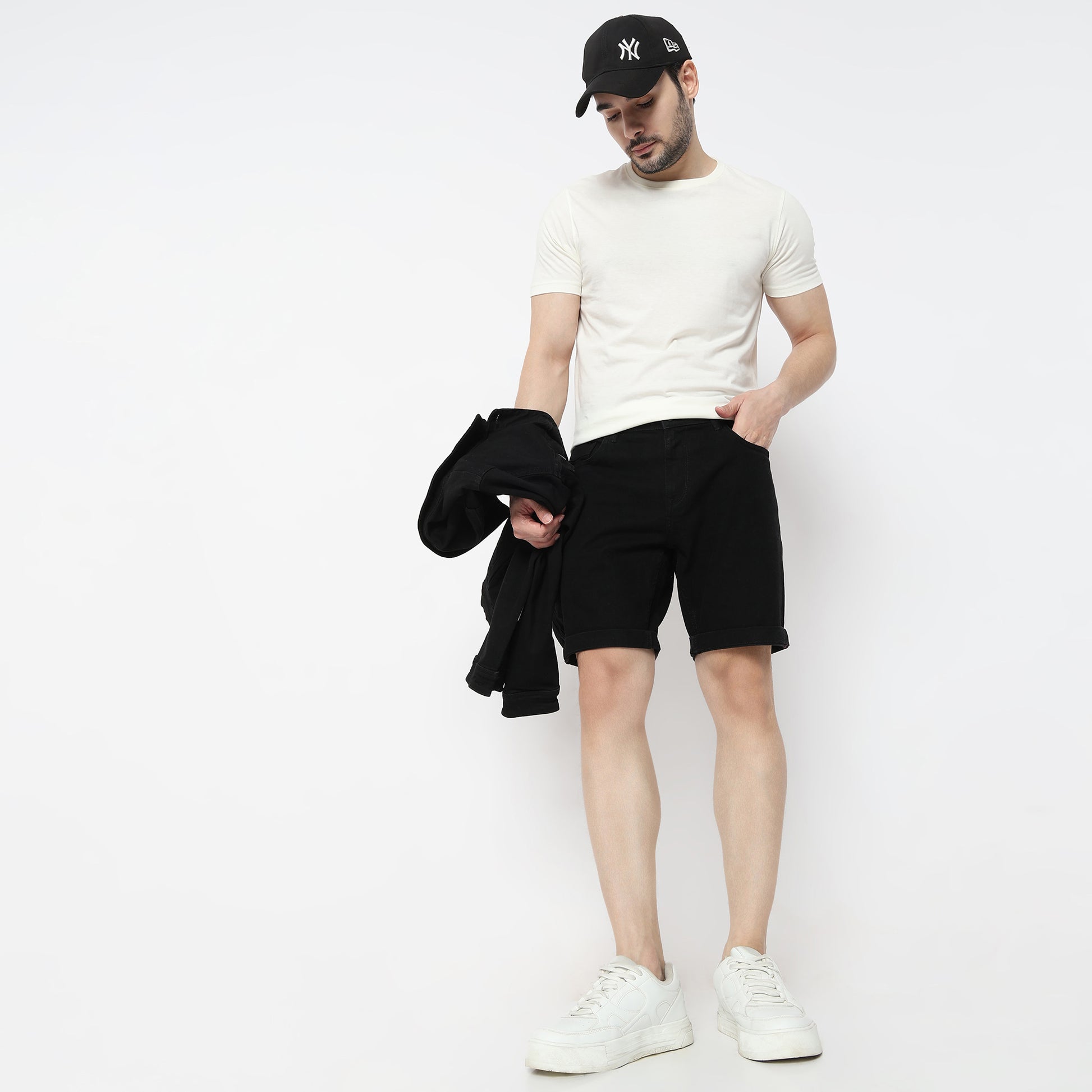 Regular Fit Solid Short Length Mid Rise Shorts