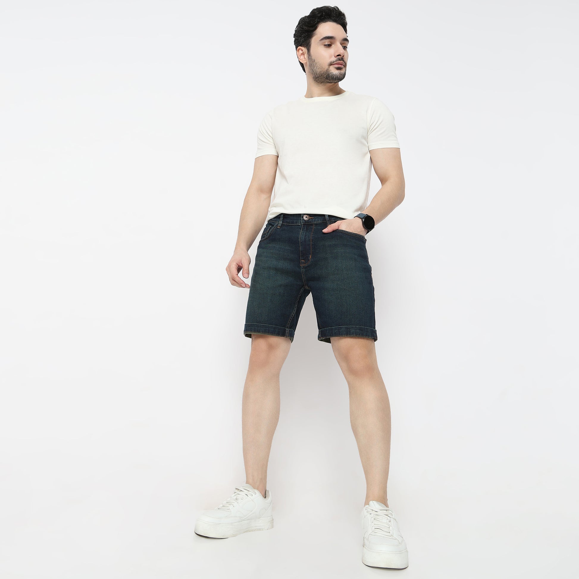 Regular Fit Solid Short Length Mid Rise Shorts