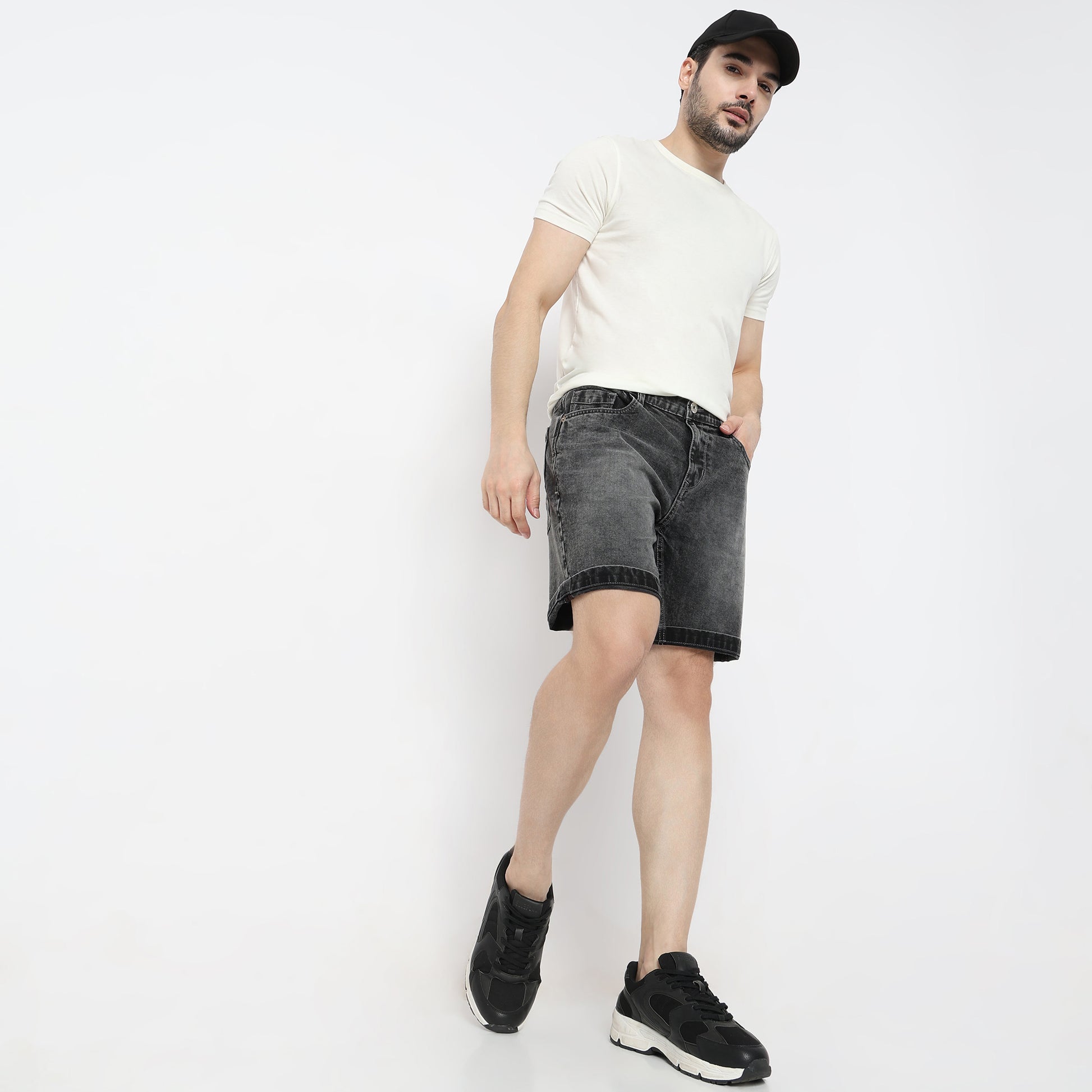 Regular Fit Solid Short Length Mid Rise Shorts
