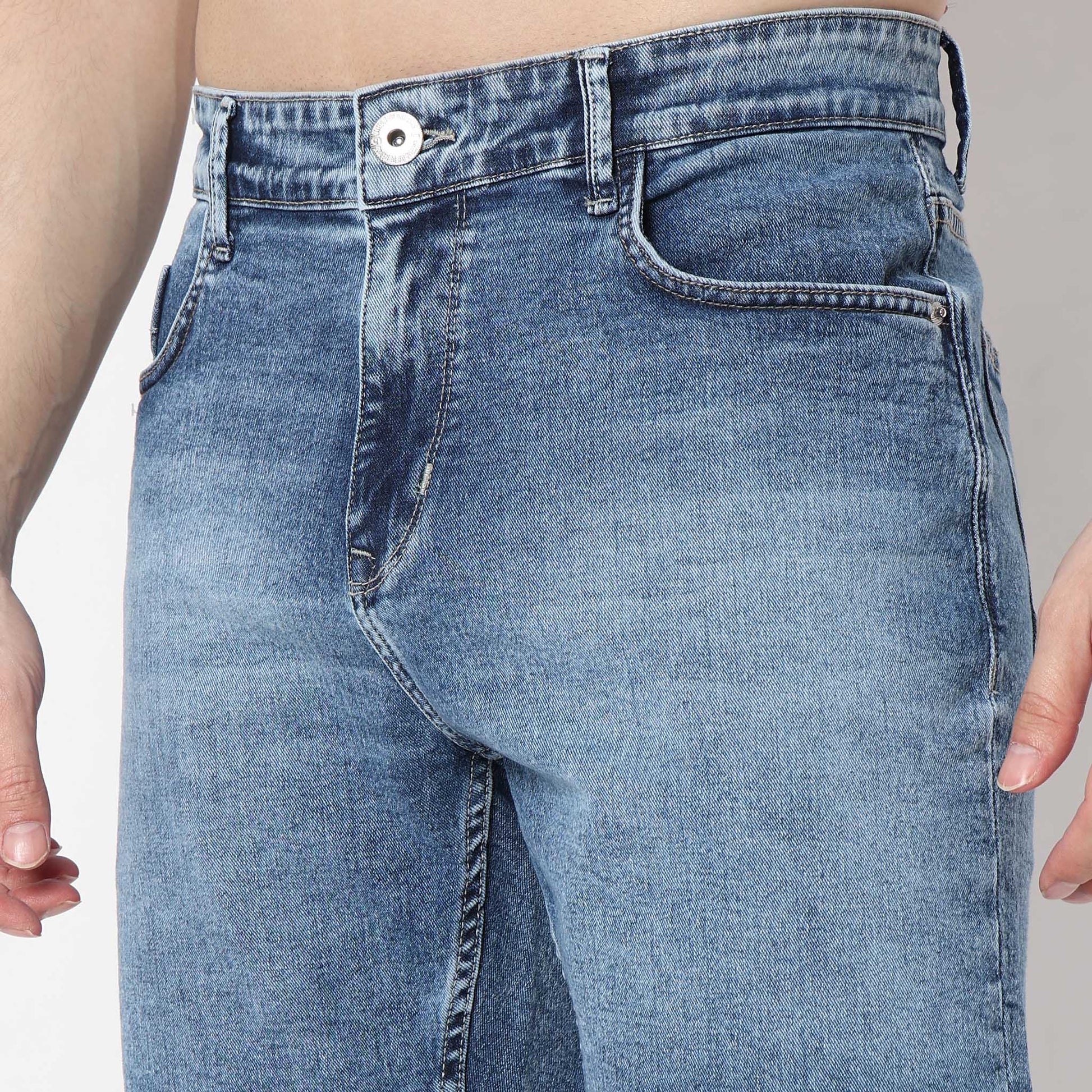 Regular Fit Solid Short Length Mid Rise Shorts