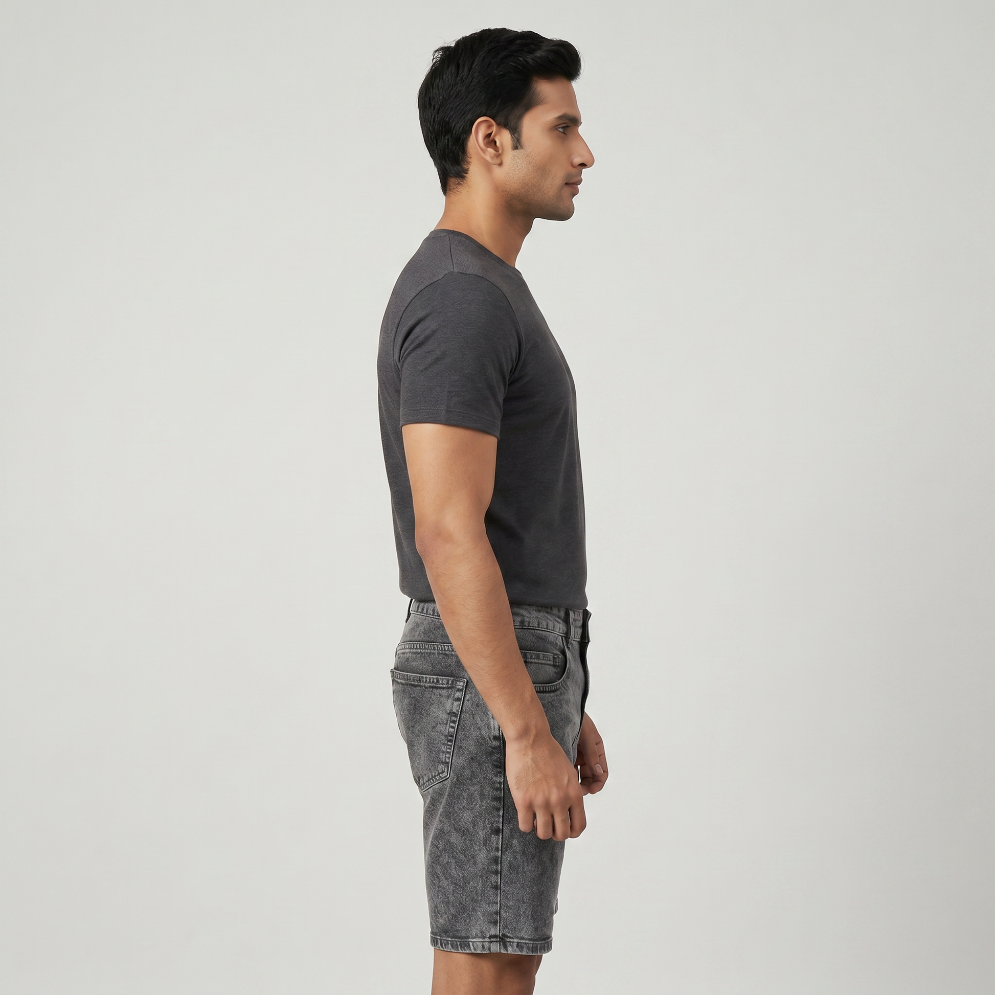 Woven Mid Rise Solid Shorts