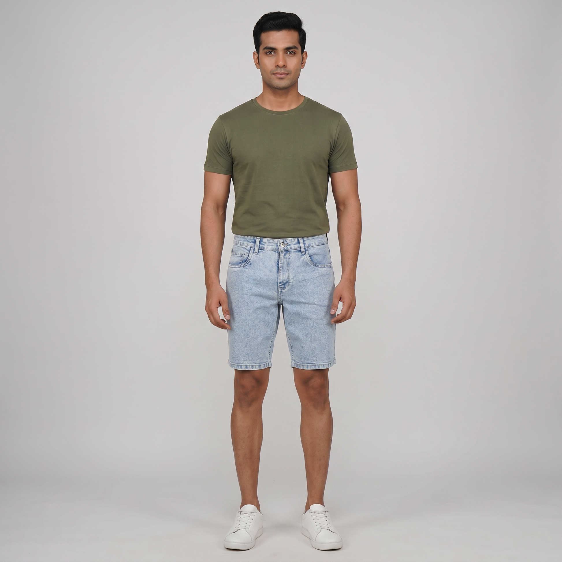 Woven Mid Rise Solid Shorts