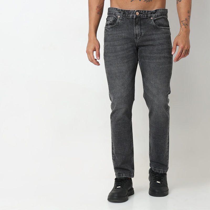 Tapered Fit Solid Mid Rise Jeans