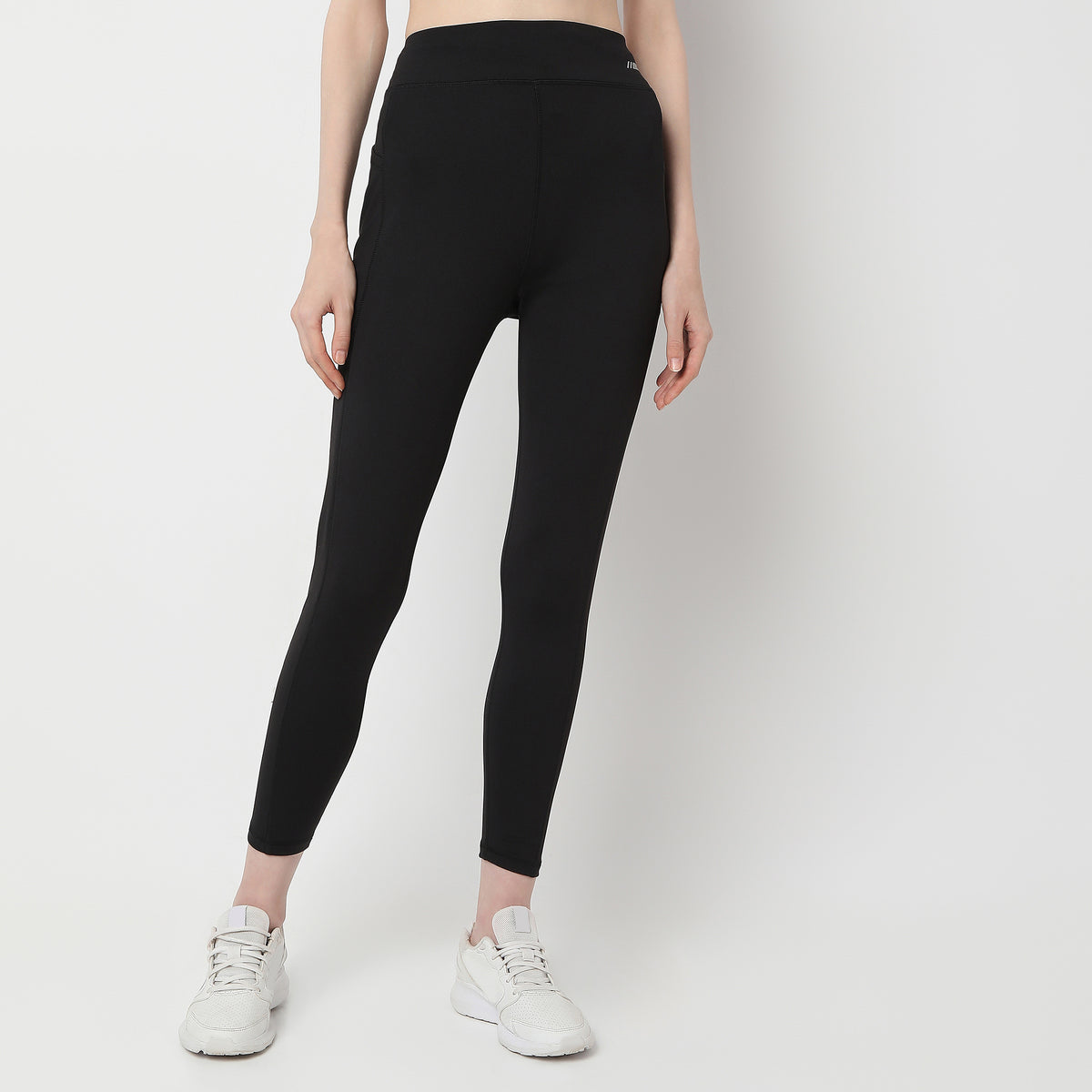 Slim Fit High Rise Jeggings