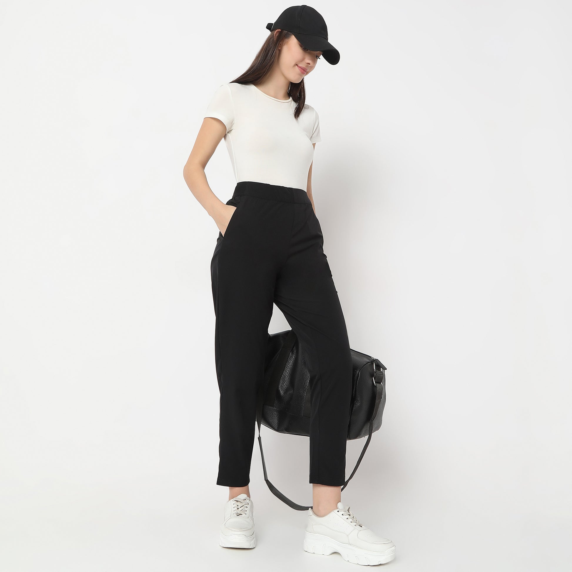 Slim Fit Solid Mid Rise Leggings