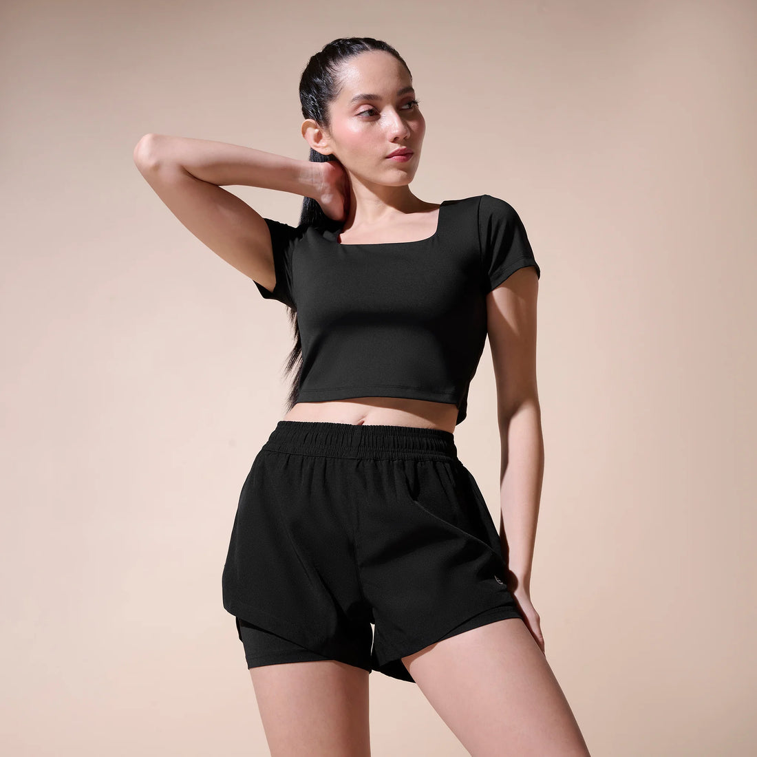 Sculpt Tee – Airdry® Cropped T-Shirt – Sculpt Fit, Lightweight Comfort