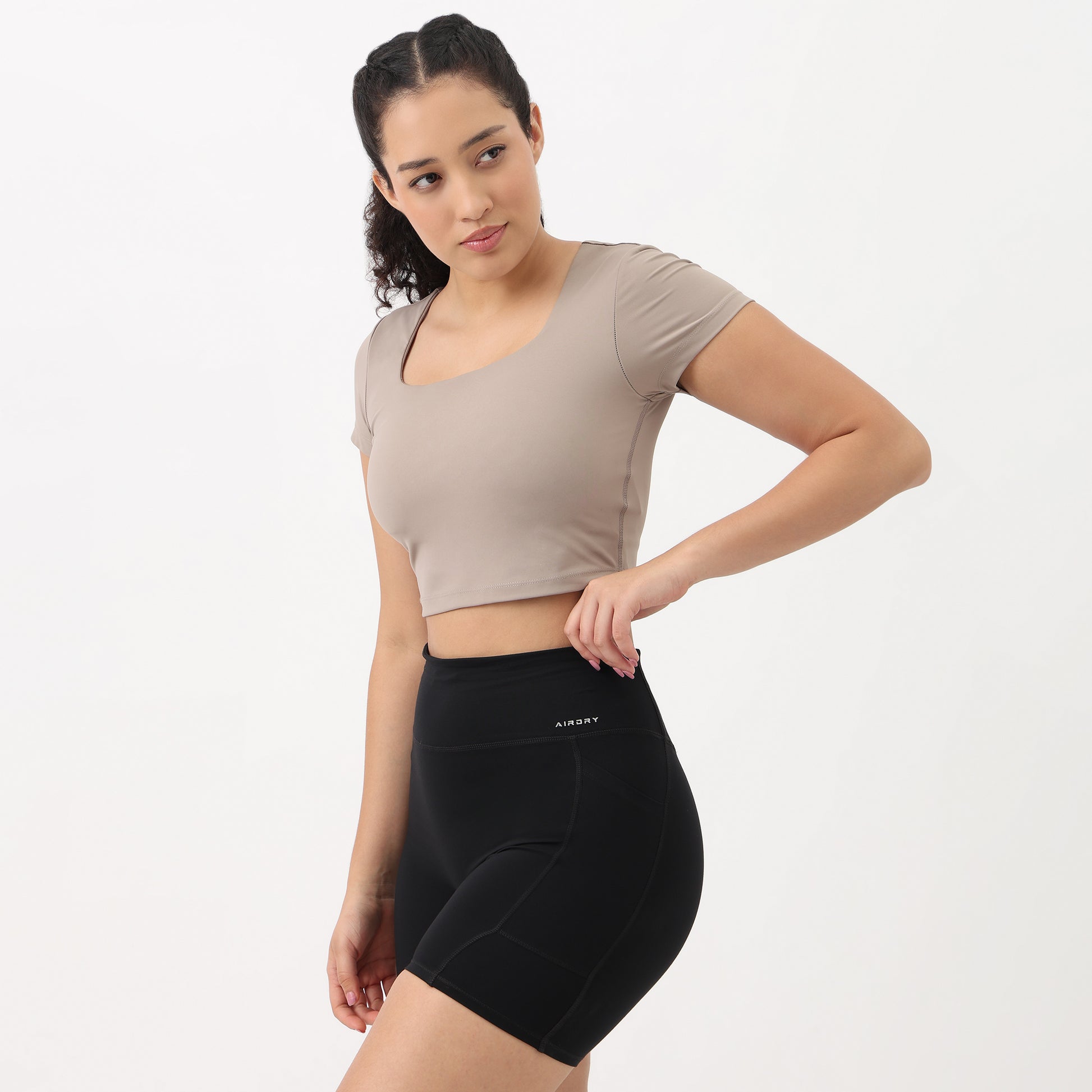 Sculpt Tee – Airdry® Cropped T-Shirt – Sculpt Fit, Lightweight Comfort