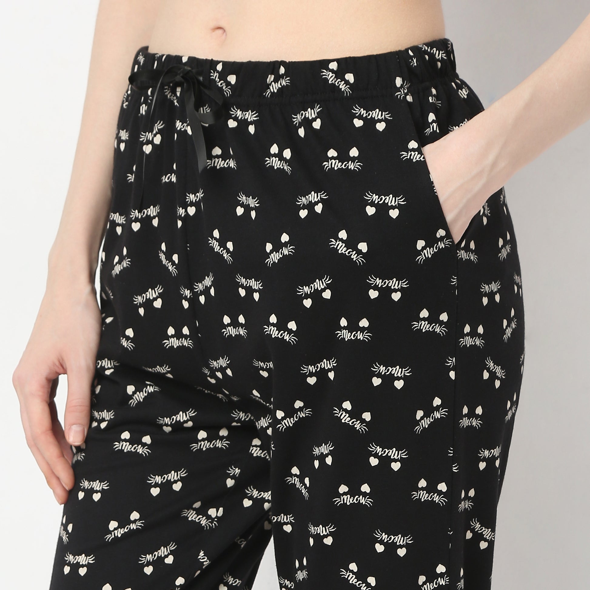 Regular Fit Printed Mid Rise Pyjamas