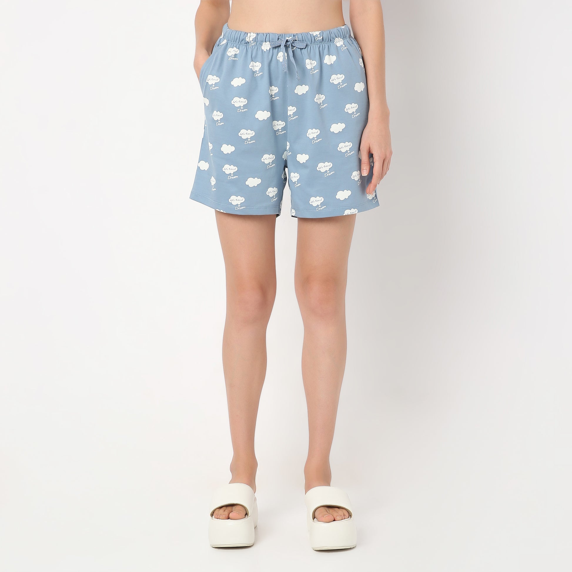 Regular Fit Printed Above Knee Mid Rise Shorts