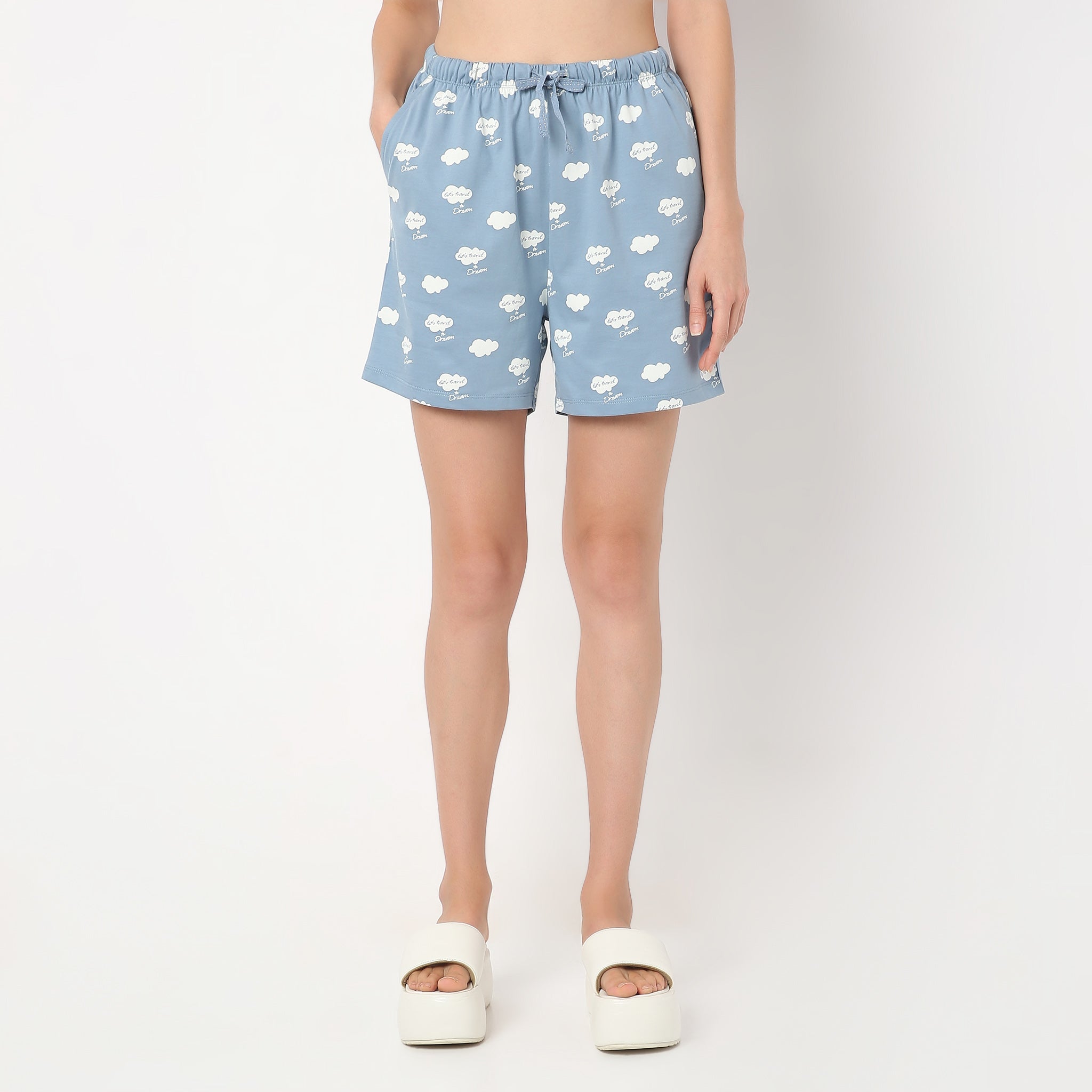 Regular Fit Printed Above Knee Mid Rise Shorts