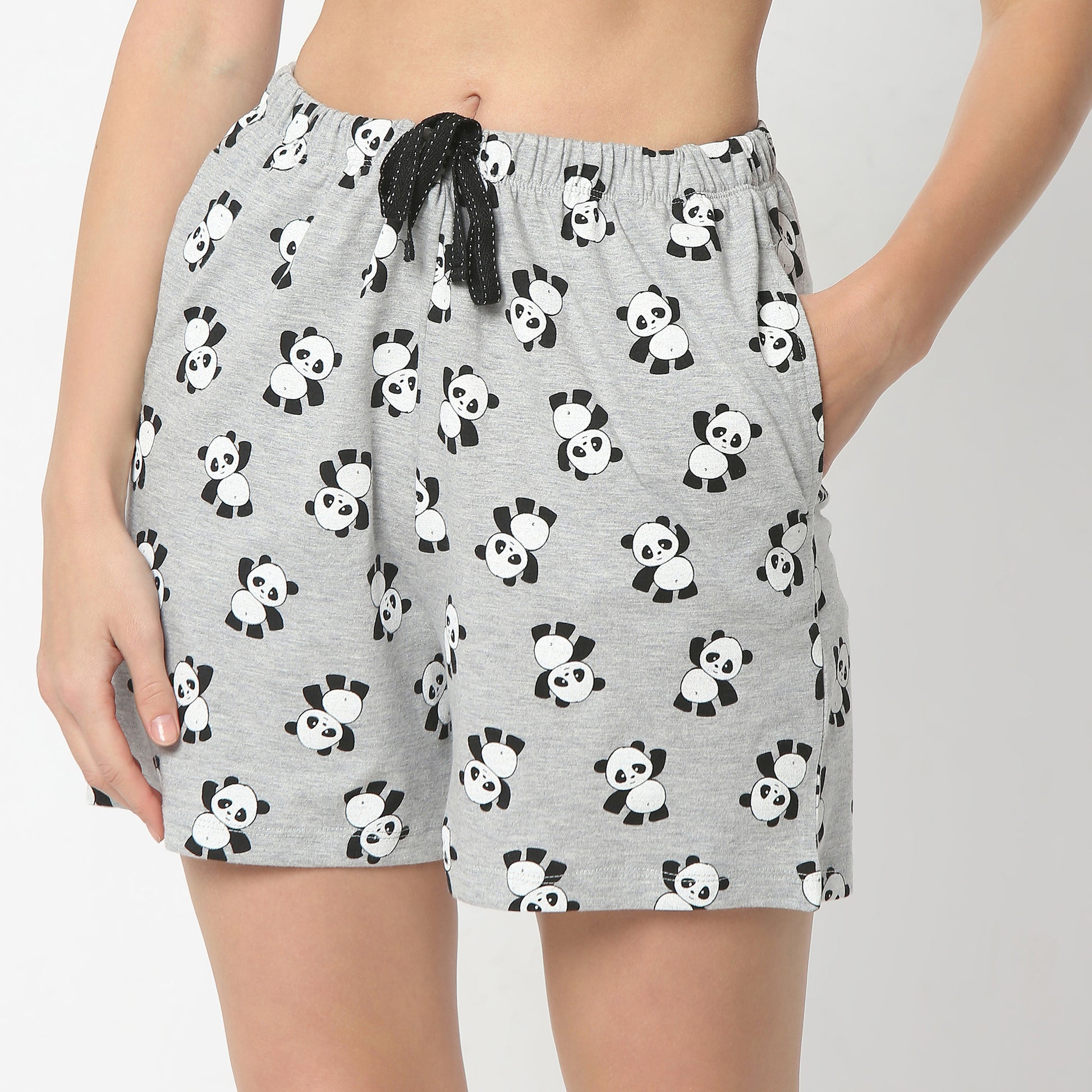 Regular Fit Printed Above Knee Mid Rise Shorts