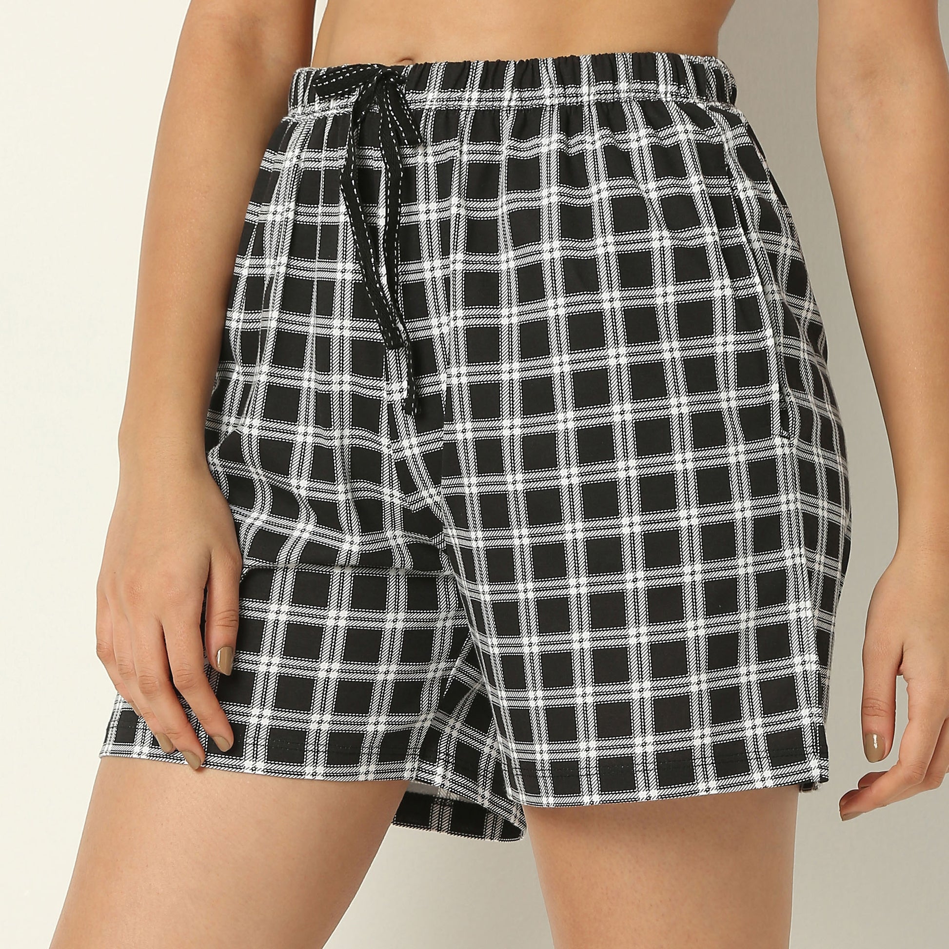 Regular Fit Checkered Above Knee Mid Rise Shorts