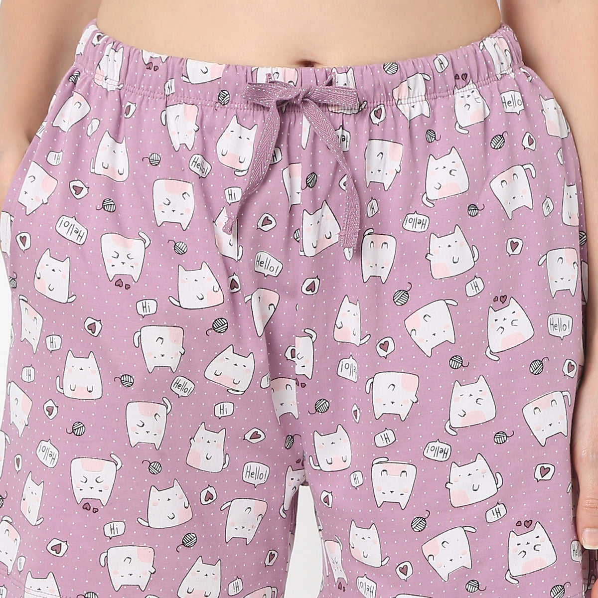 Regular Fit Animal Print Above Knee Mid Rise Shorts