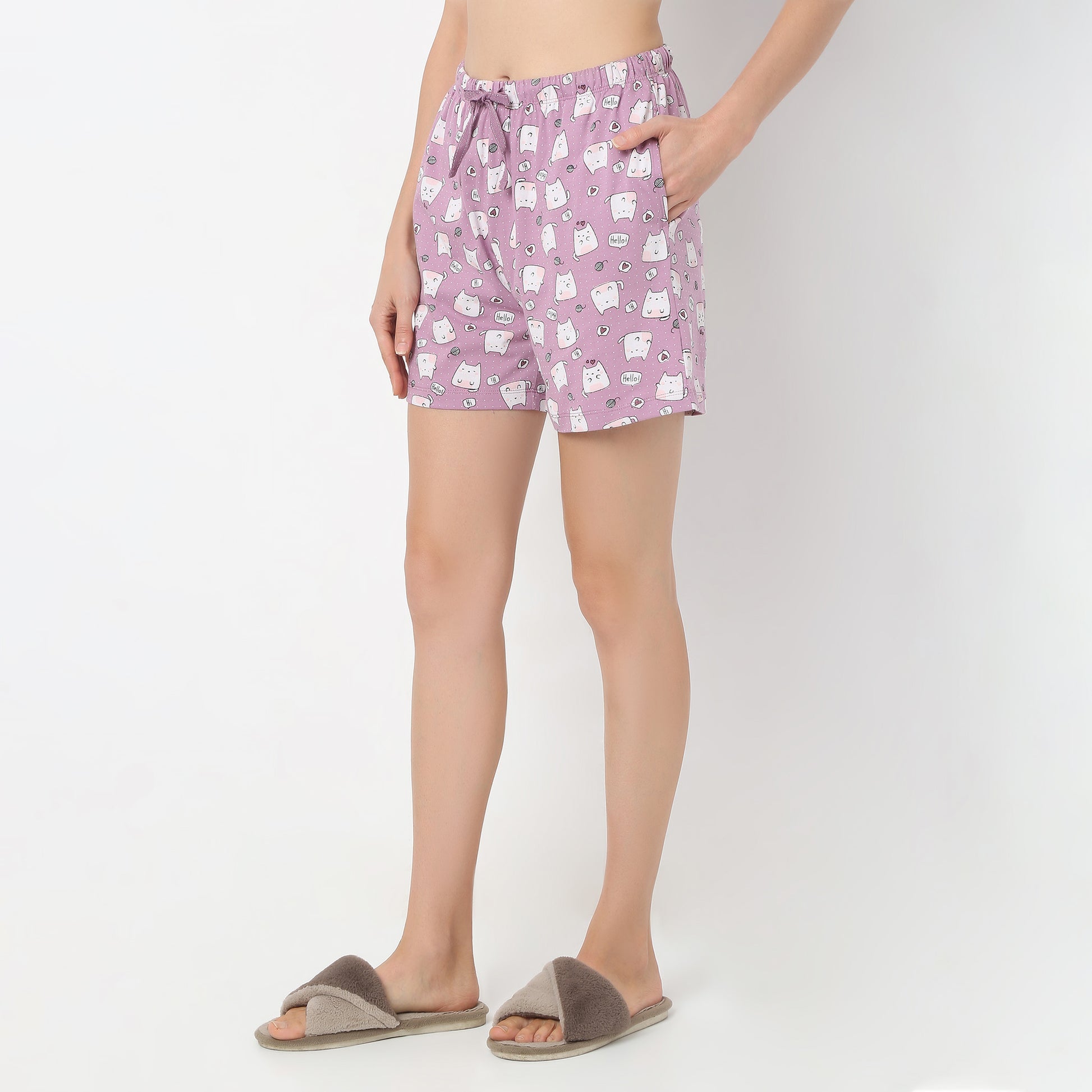 Regular Fit Animal Print Above Knee Mid Rise Shorts