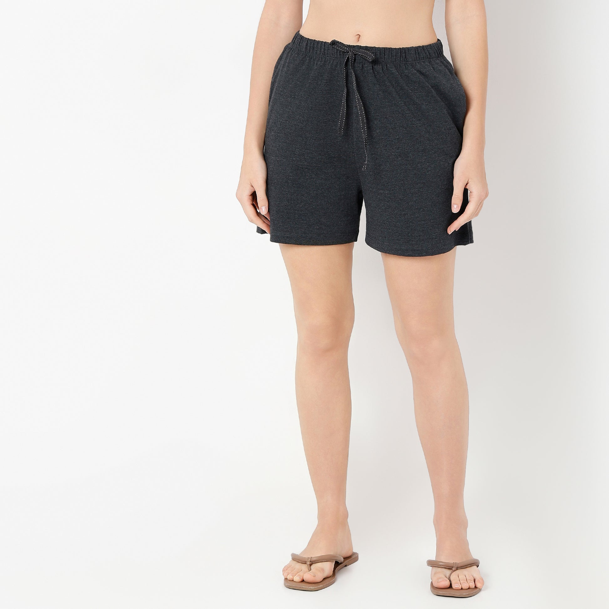 Regular Fit Printed Above Knee Mid Rise Shorts