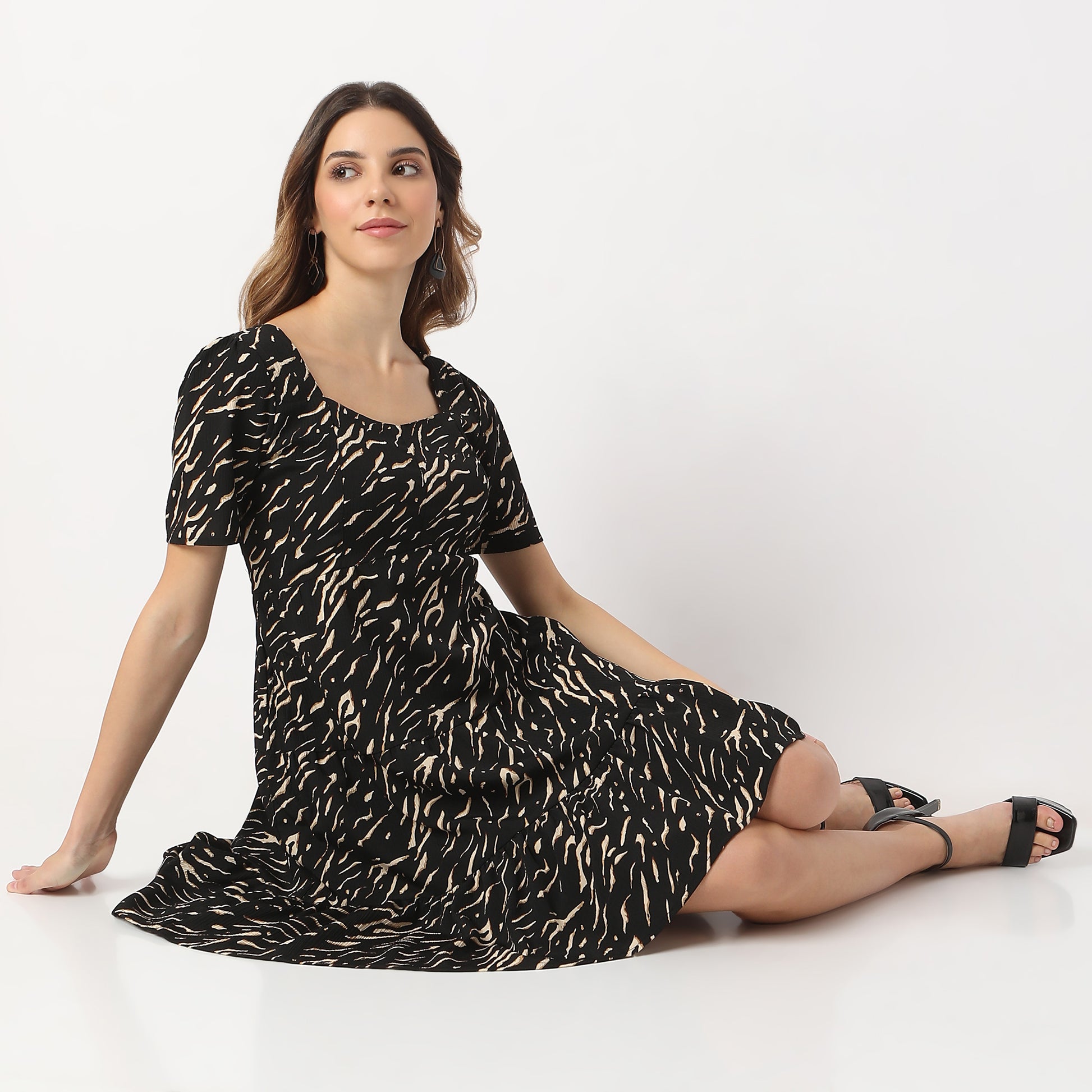 Regular Fit Printed Dress