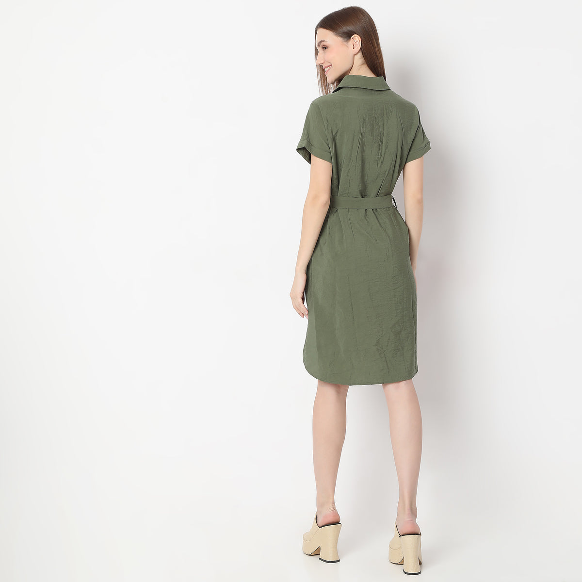 Knee Length Extended Short Sleeve Collar Dress