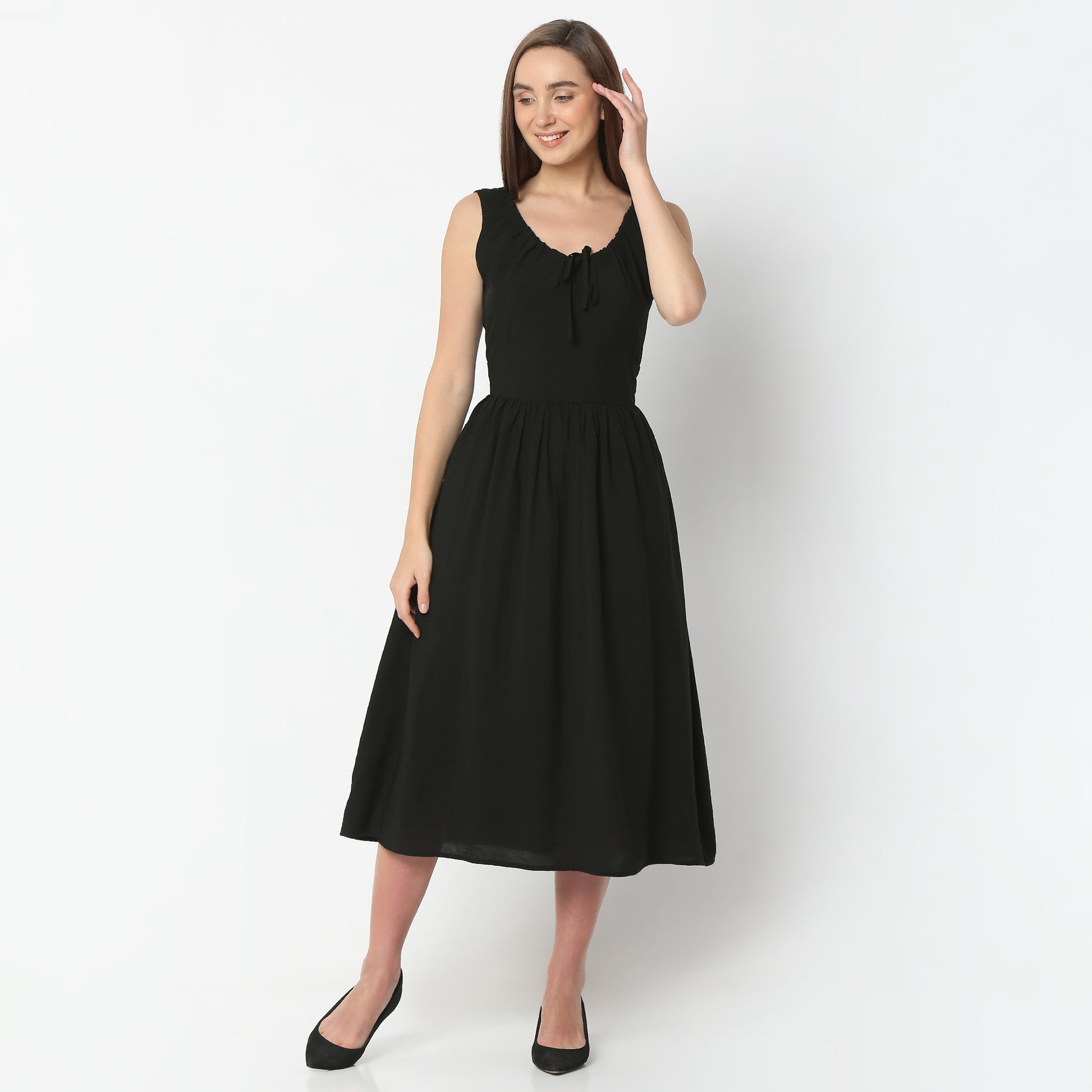 Regular Fit Solid U-Neck Calf Length Dress