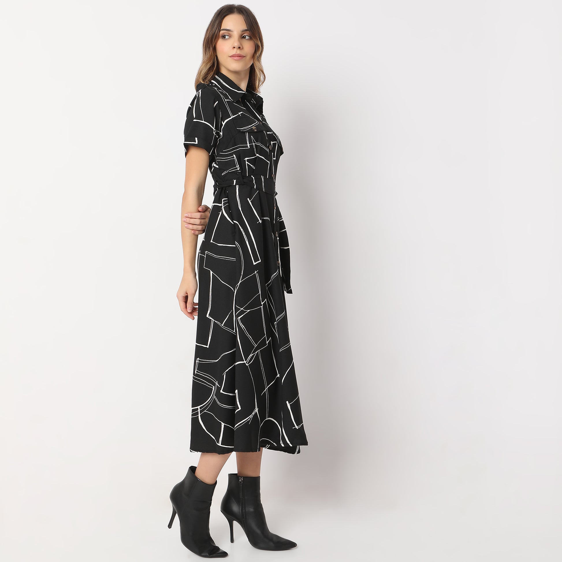 Printed Calf Length Shirt Collar Luxe Short Sleeve Dress