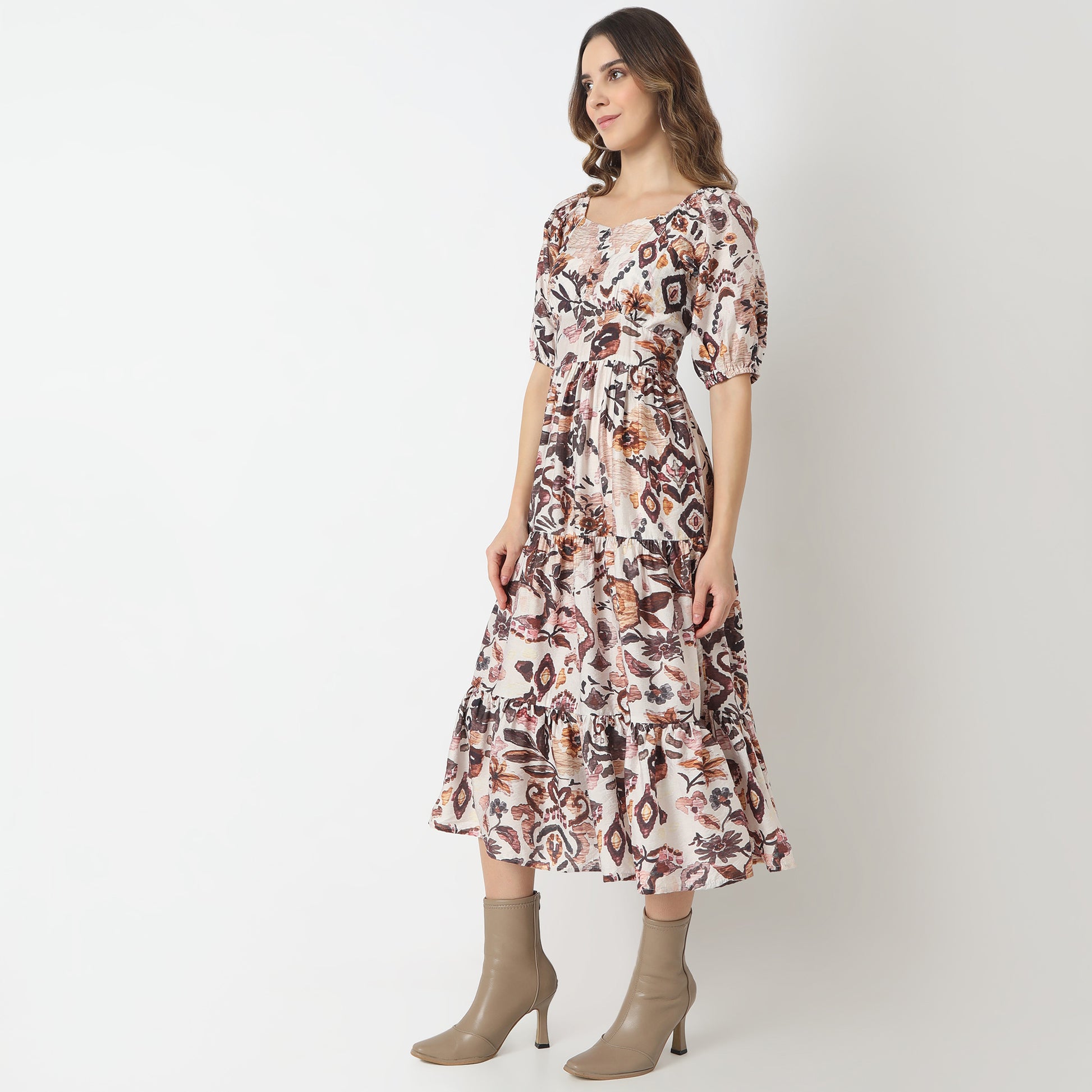 Regular Fit Printed Sweatheart Neck Dress