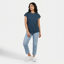 Solid Essential Tee