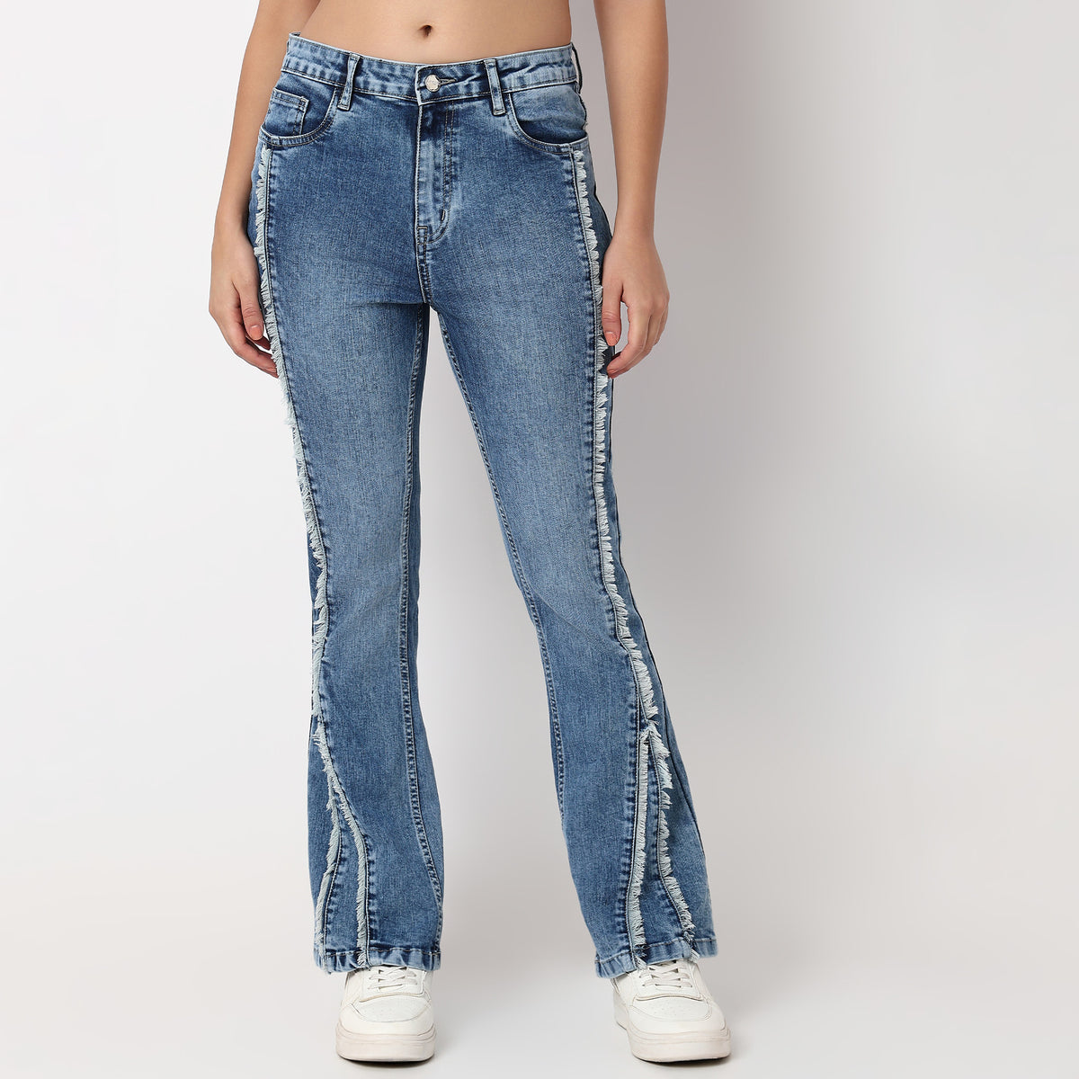 Frilled Highwaist Bootcut Look Jeans