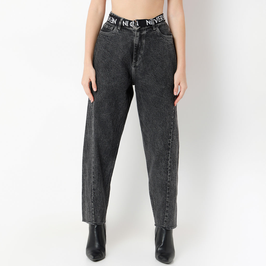 Slouch Fit Solid Ankle Length High Rise Jeans