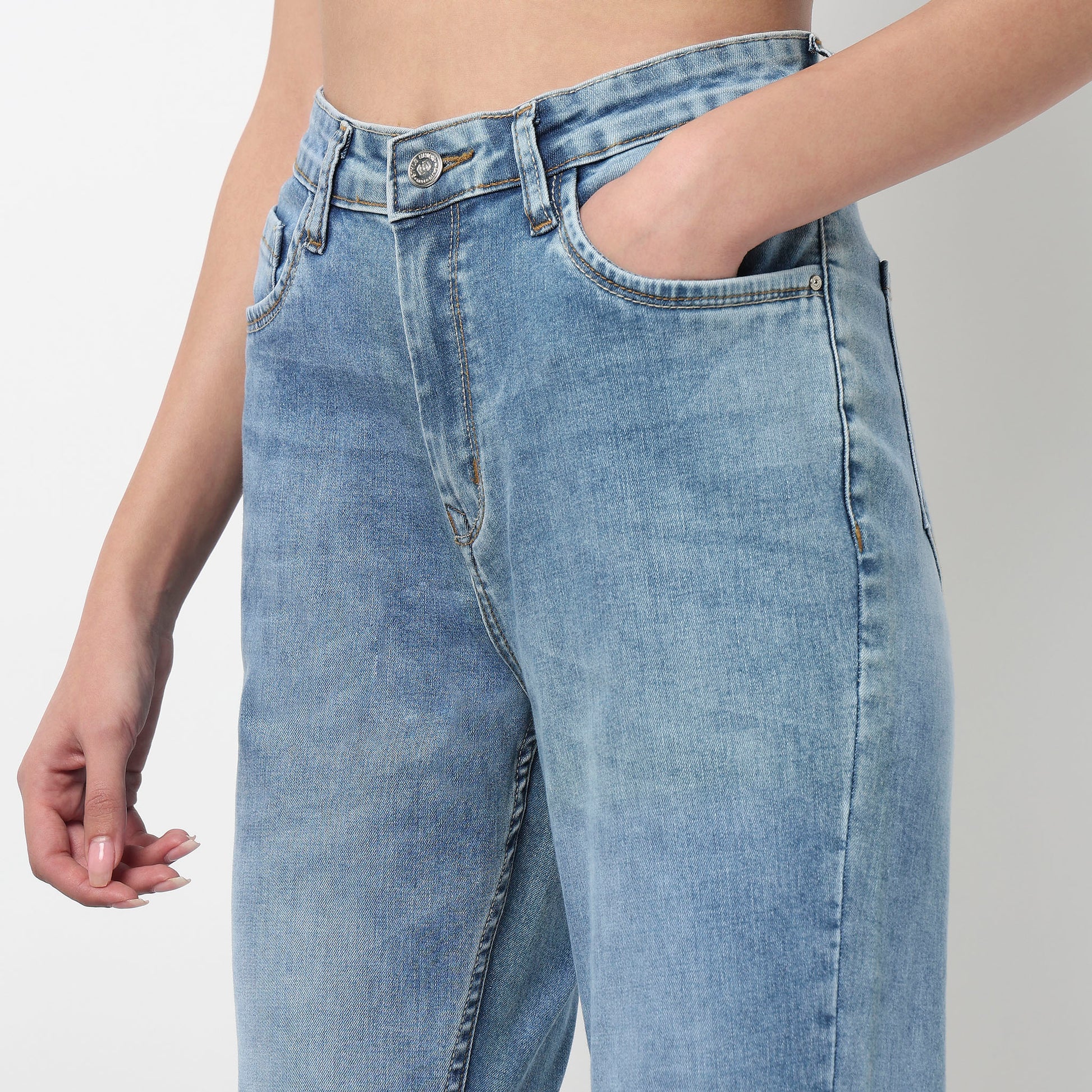 High waist Bootcut With Open Hem Look Jeans