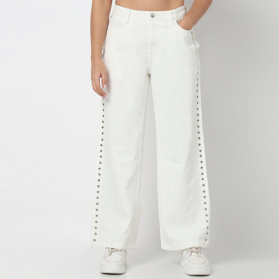 Low Waist Straight Fit Baisc Denim With Tinted Look